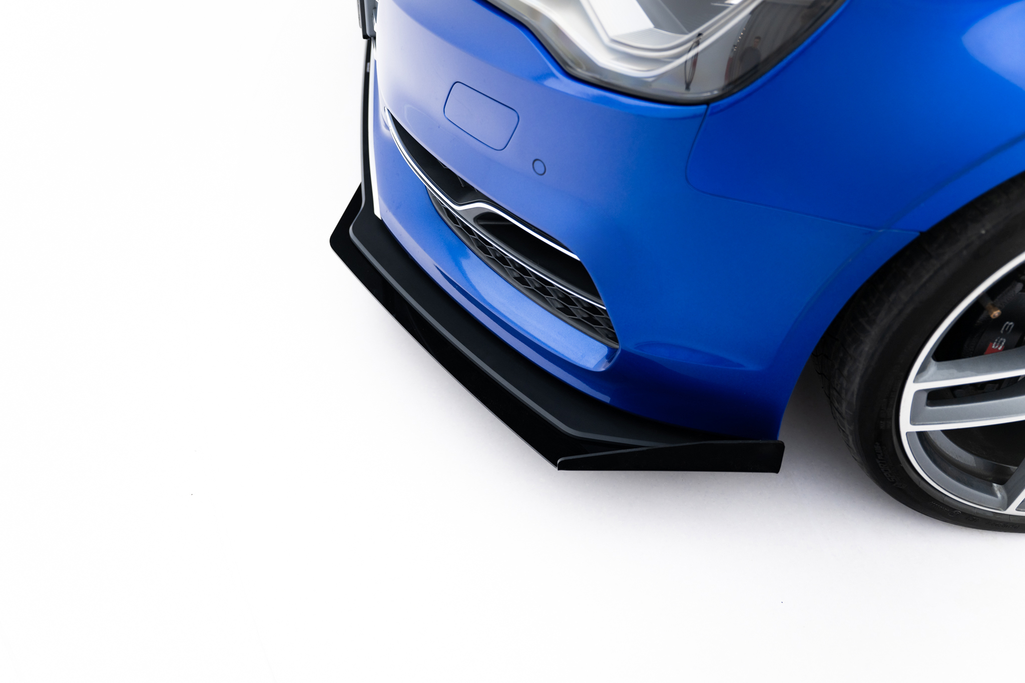 pol_po_Front-Flaps-Audi-S3-A3-S-Line-Sedan-8V-20445_1 pol_po_Front-Flaps-Audi-S3-A3-S-Line-Sedan-8V-20445_1