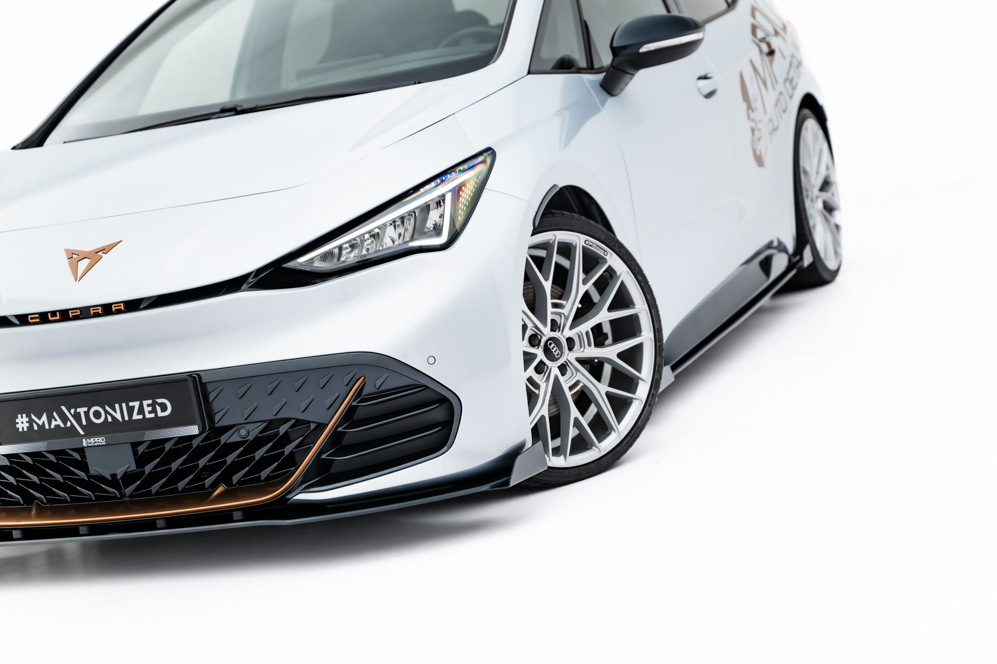 pol_po_Front-Flaps-Flaps-Cupra-Born-Mk1-23572_4 pol_po_Front-Flaps-Flaps-Cupra-Born-Mk1-23572_4