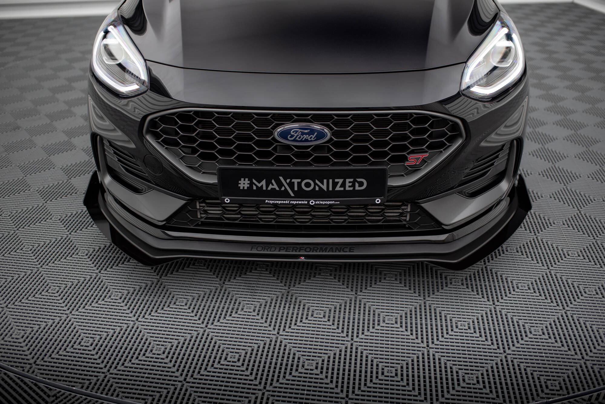 pol_po_Front-Flaps-Ford-Fiesta-ST-Mk8-Facelift-20197_3 pol_po_Front-Flaps-Ford-Fiesta-ST-Mk8-Facelift-20197_3