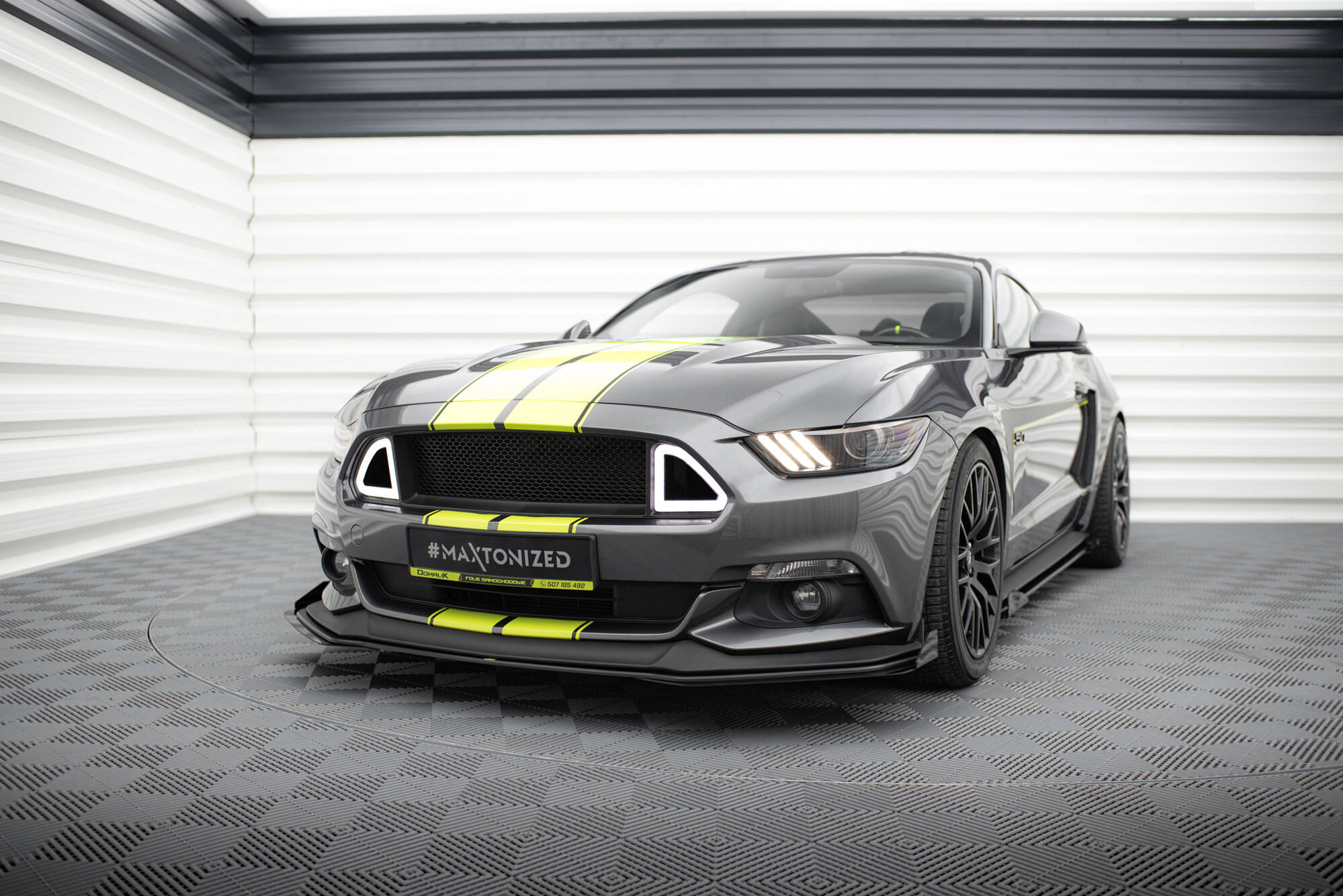 pol_po_Front-Flaps-Ford-Mustang-GT-Mk6-20478_4 pol_po_Front-Flaps-Ford-Mustang-GT-Mk6-20478_4