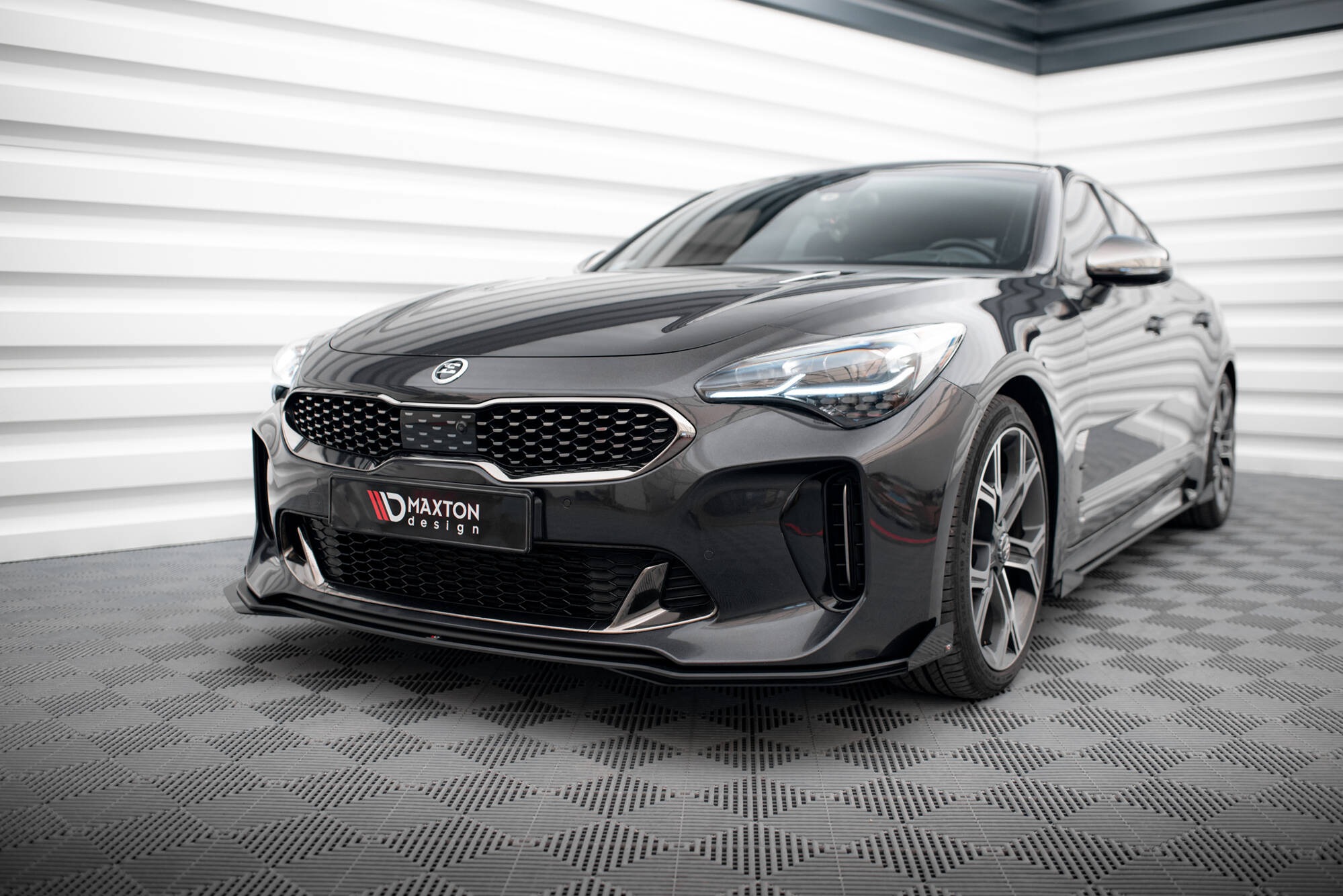 pol_po_Front-Flaps-Kia-Stinger-GT-GT-Line-Standard-Mk1-20097_3 pol_po_Front-Flaps-Kia-Stinger-GT-GT-Line-Standard-Mk1-20097_3
