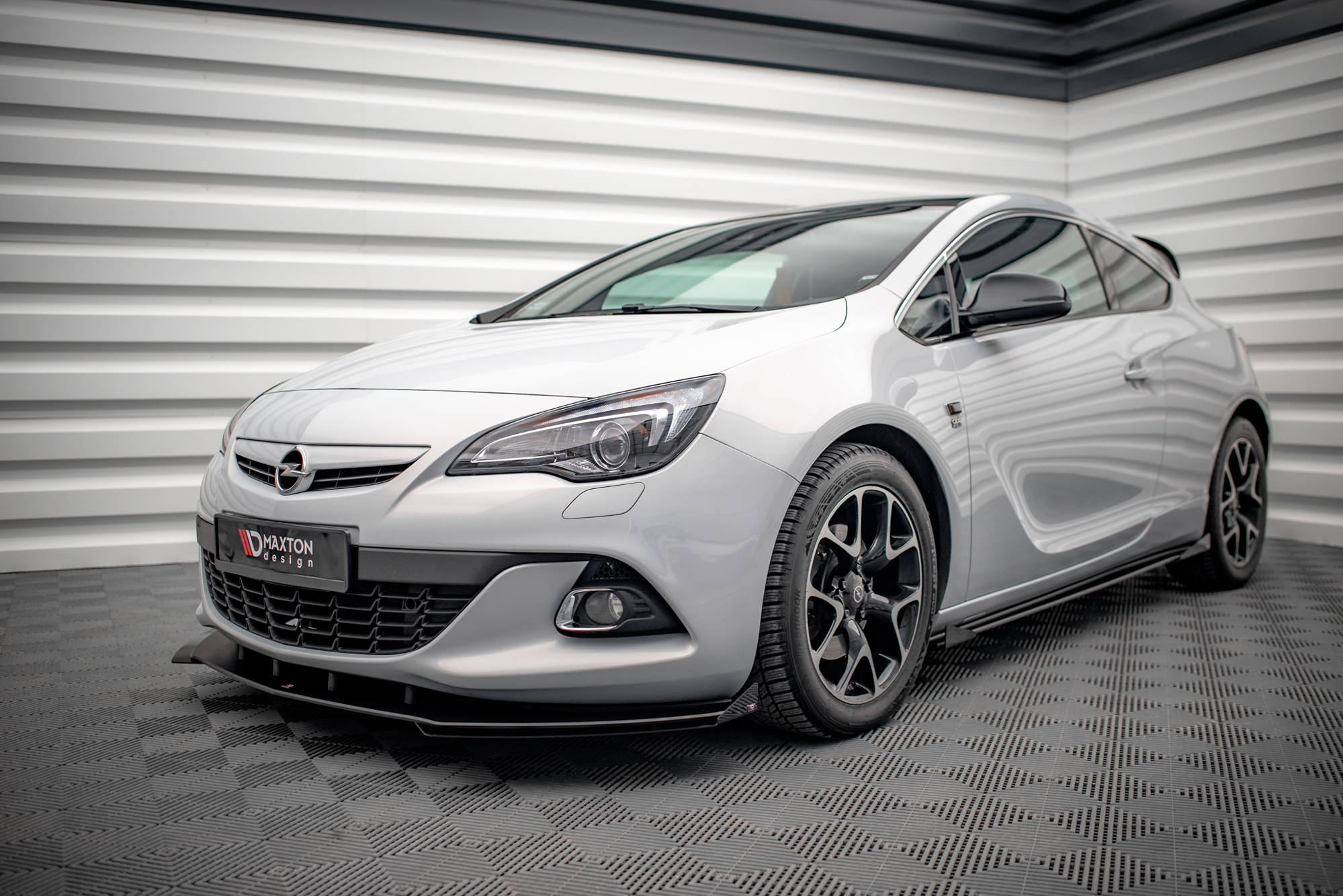 pol_po_Front-Flaps-Opel-Astra-GTC-OPC-Line-J-16057_5 pol_po_Front-Flaps-Opel-Astra-GTC-OPC-Line-J-16057_5