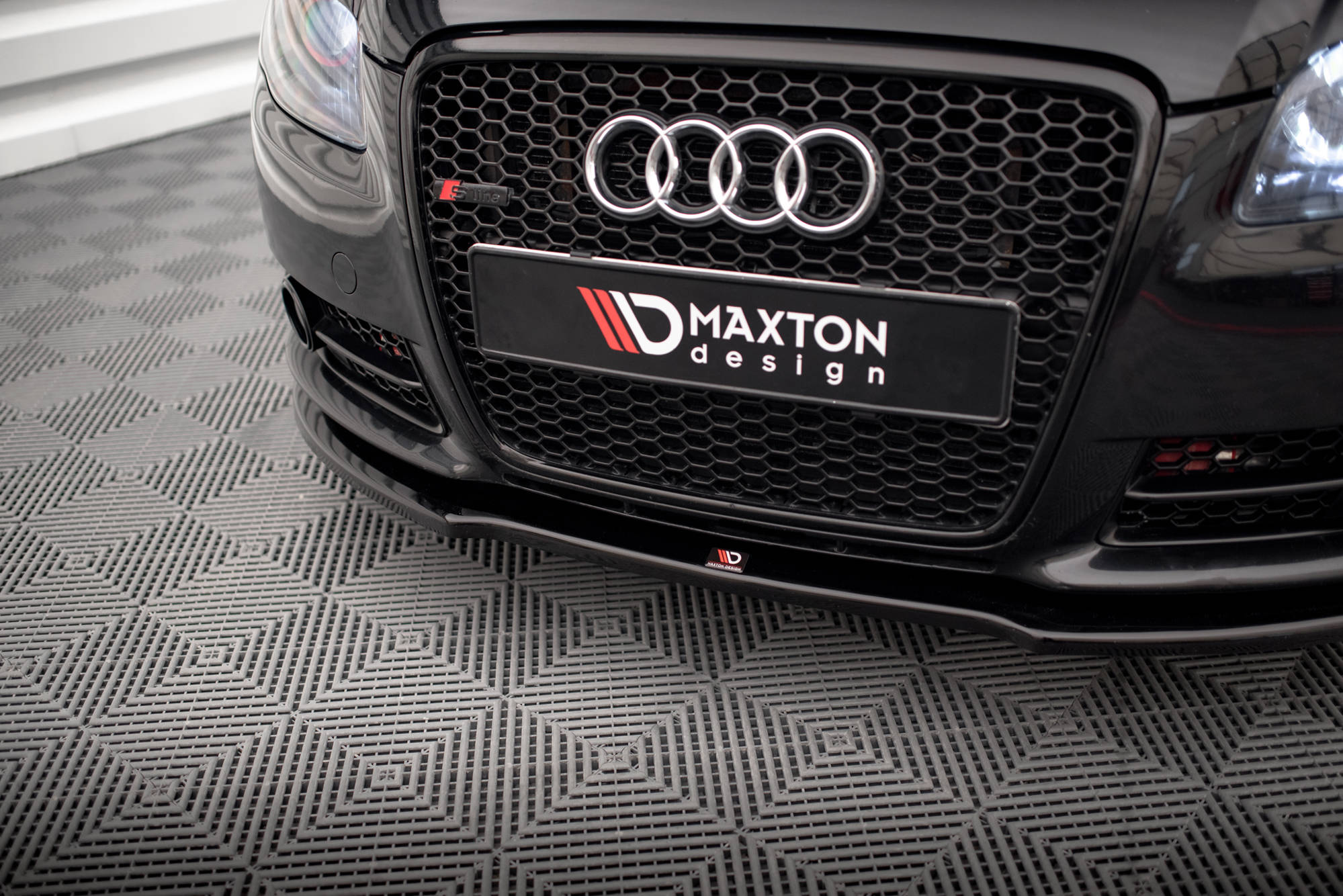 pol_po_Front-Splitter-Audi-A4-S-Line-B7-18928_4 pol_po_Front-Splitter-Audi-A4-S-Line-B7-18928_4