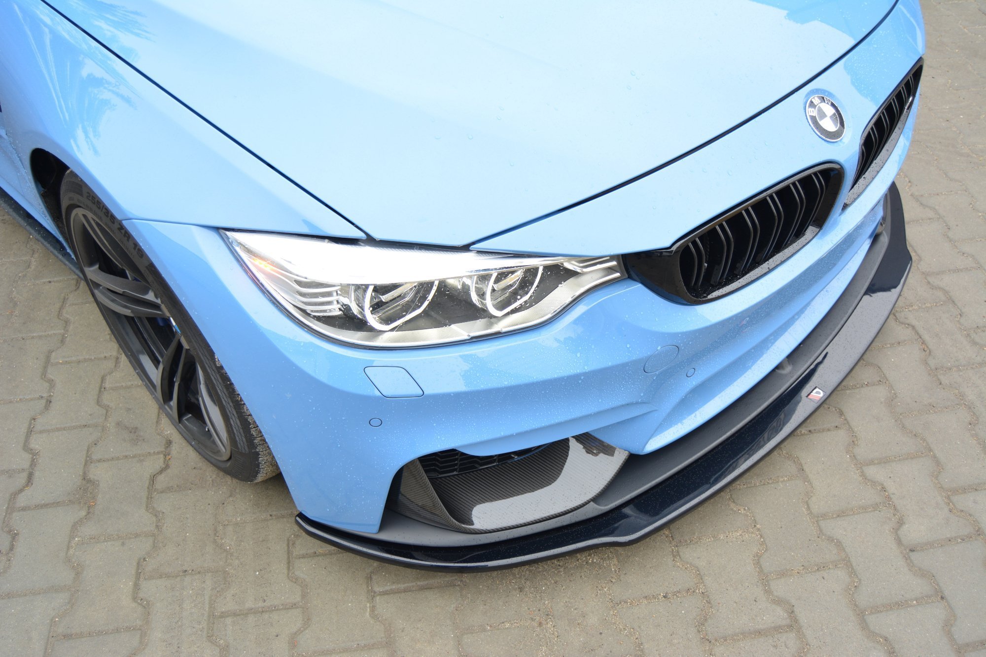 pol_po_Front-Splitter-BMW-M4-F82-M-performance-8956_5 pol_po_Front-Splitter-BMW-M4-F82-M-performance-8956_5