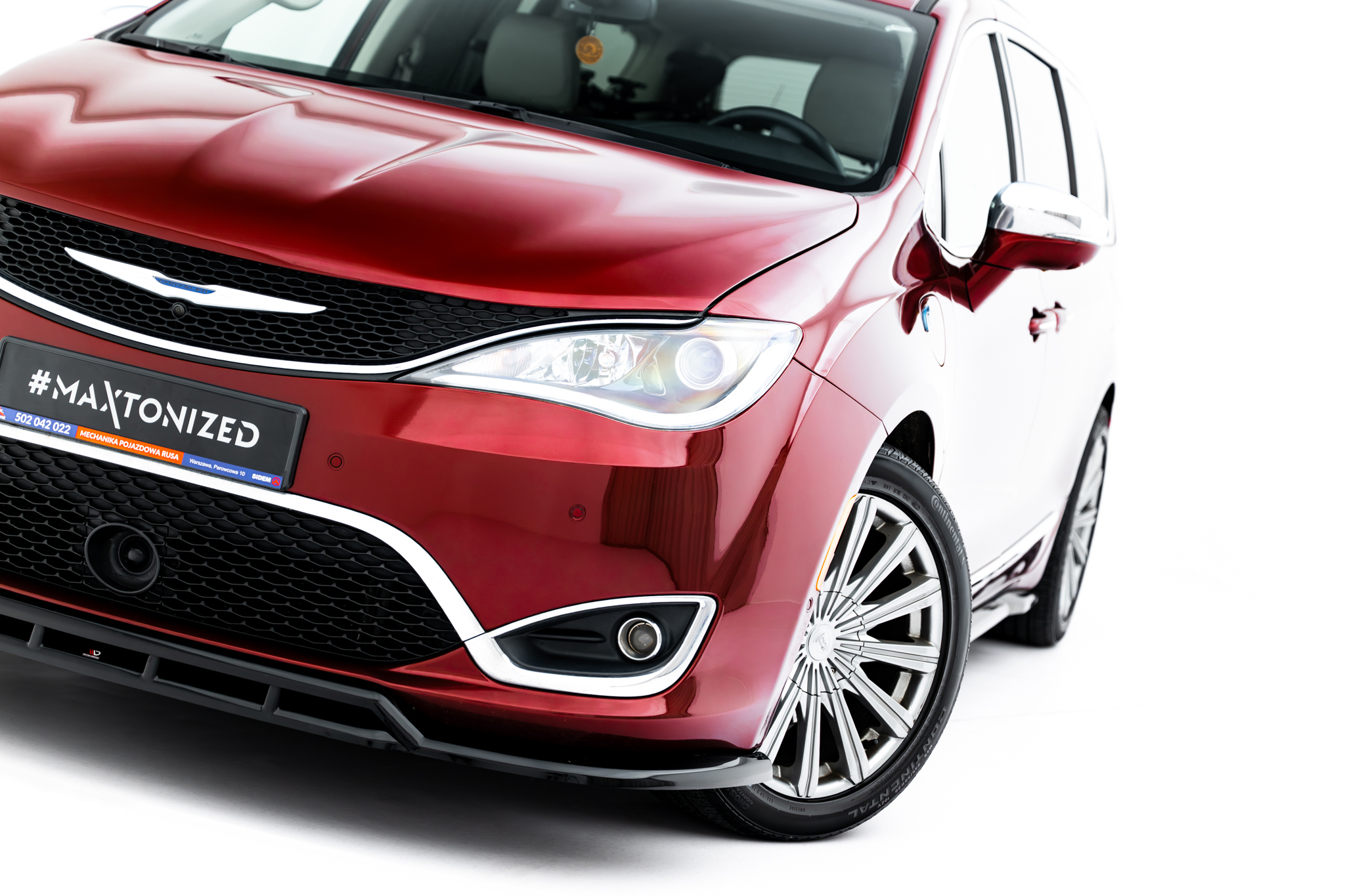 pol_po_Front-Splitter-Chrysler-Pacifica-Mk2-18639_6 pol_po_Front-Splitter-Chrysler-Pacifica-Mk2-18639_6
