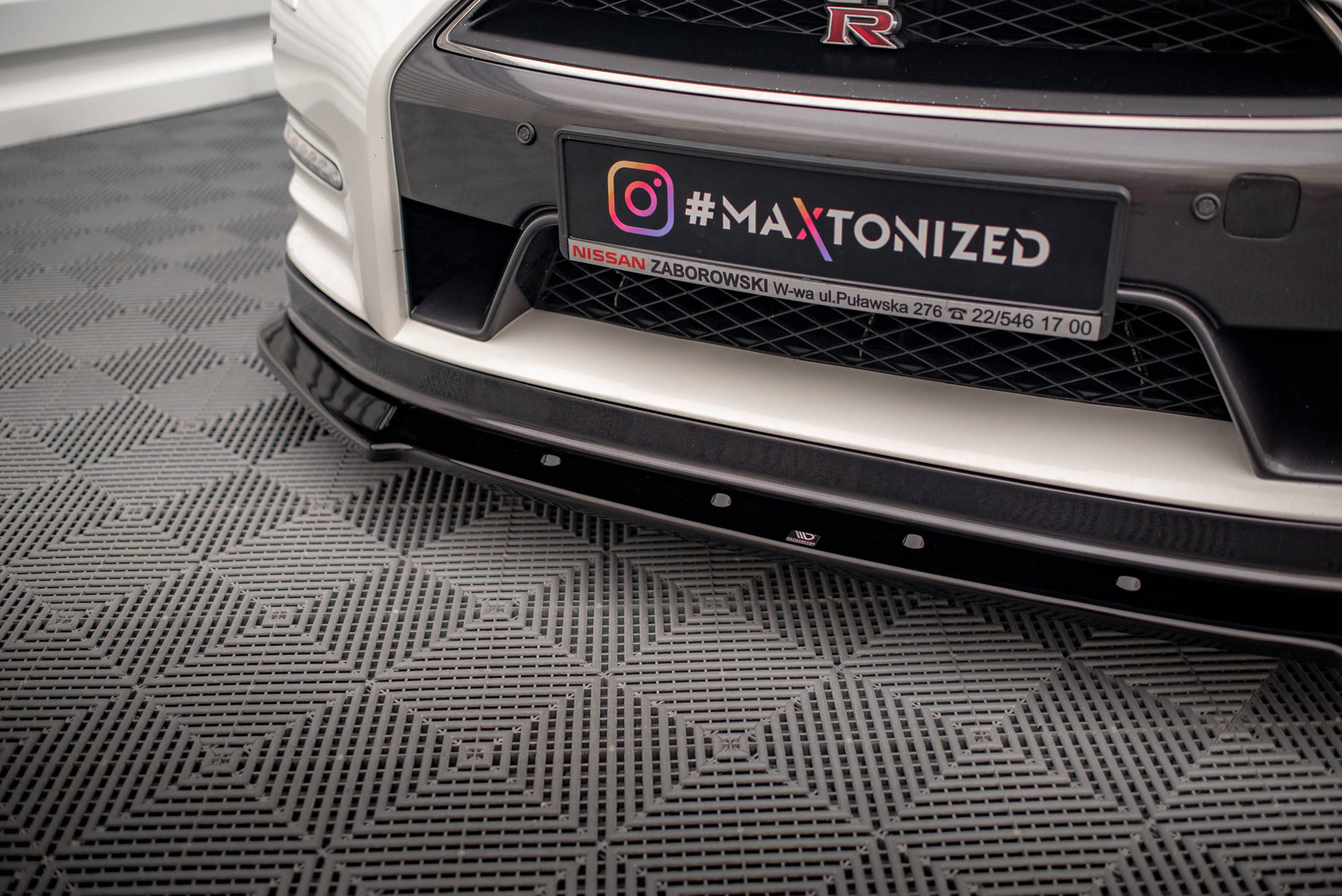 pol_po_Front-Splitter-Nissan-GTR-R35-Facelift-16882_6 pol_po_Front-Splitter-Nissan-GTR-R35-Facelift-16882_6