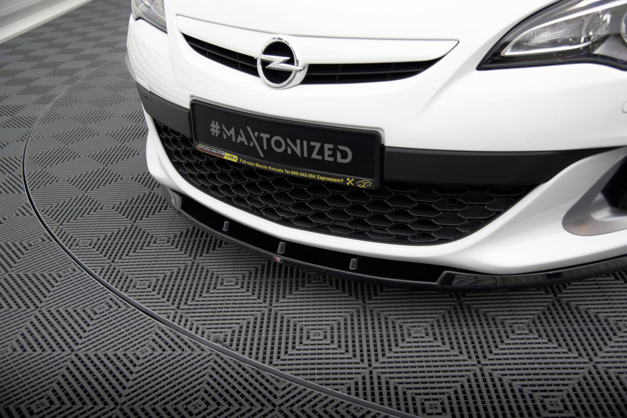 pol_po_Front-Splitter-Opel-Astra-J-OPC-VXR-Nurburg-836_4 pol_po_Front-Splitter-Opel-Astra-J-OPC-VXR-Nurburg-836_4
