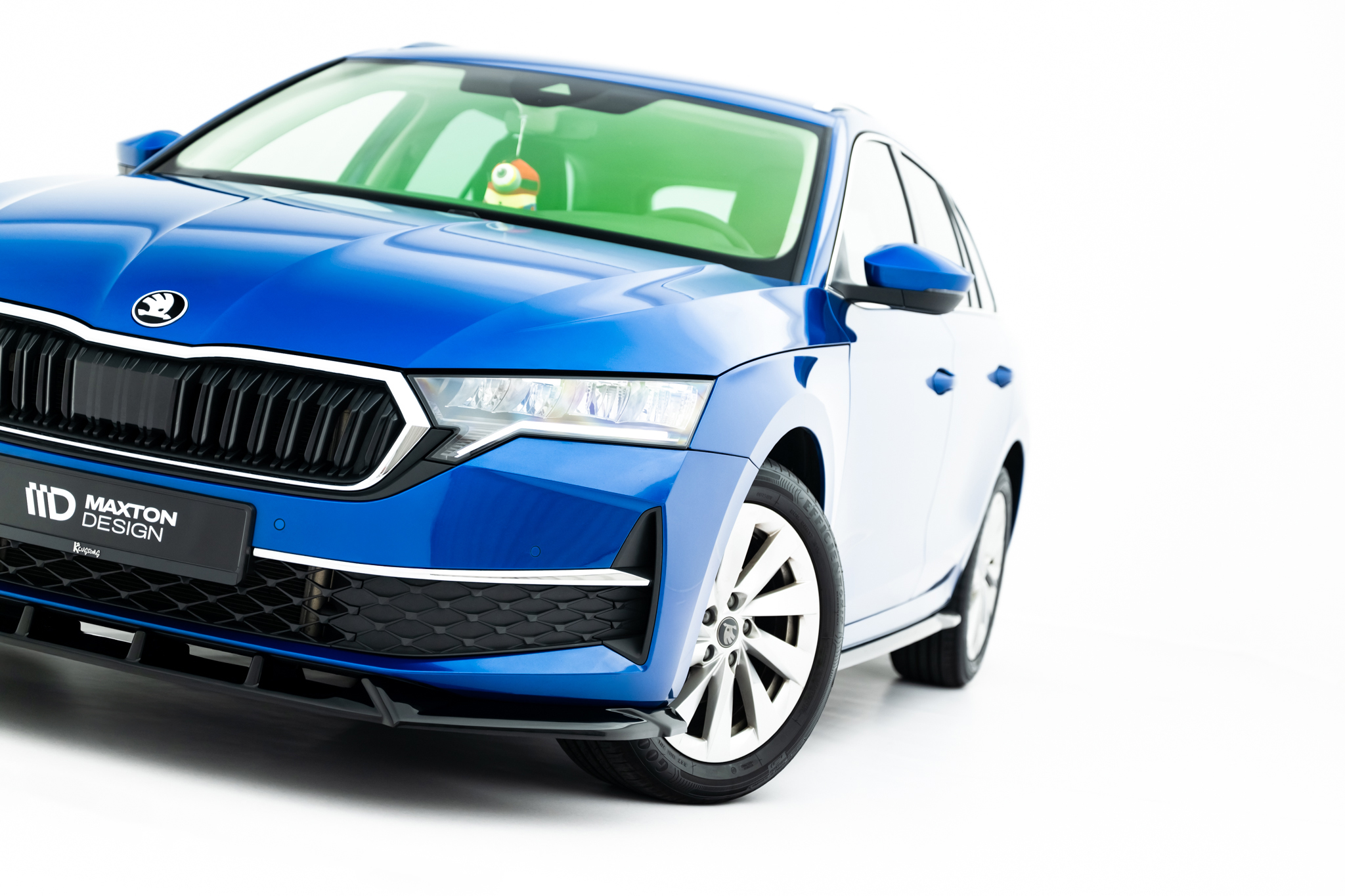 pol_po_Front-Splitter-Skoda-Octavia-Liftback-Combi-Mk4-Facelift-23245_7 pol_po_Front-Splitter-Skoda-Octavia-Liftback-Combi-Mk4-Facelift-23245_7