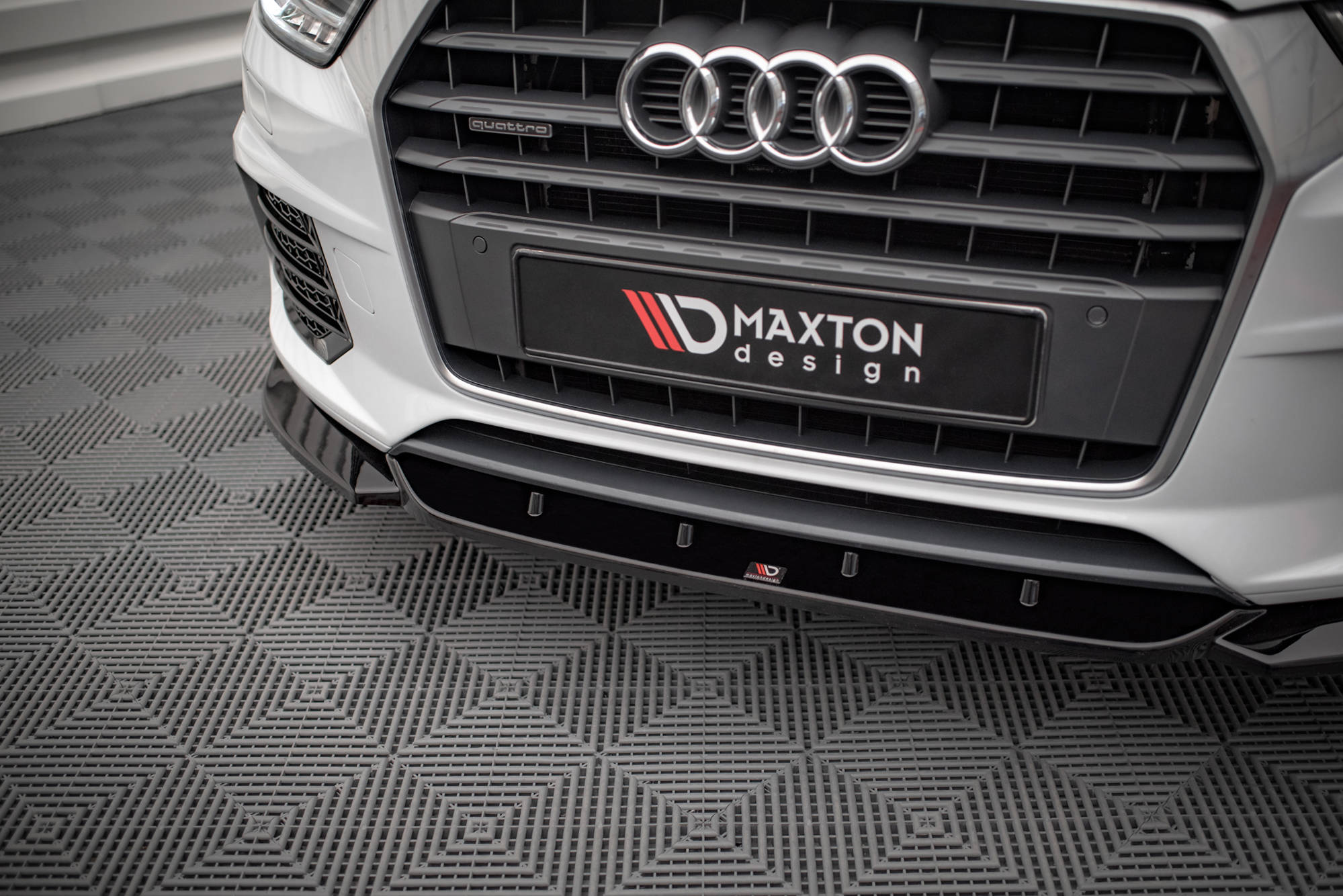 pol_po_Front-Splitter-V-1-Audi-Q3-Sport-8U-Facelift-15059_4 pol_po_Front-Splitter-V-1-Audi-Q3-Sport-8U-Facelift-15059_4