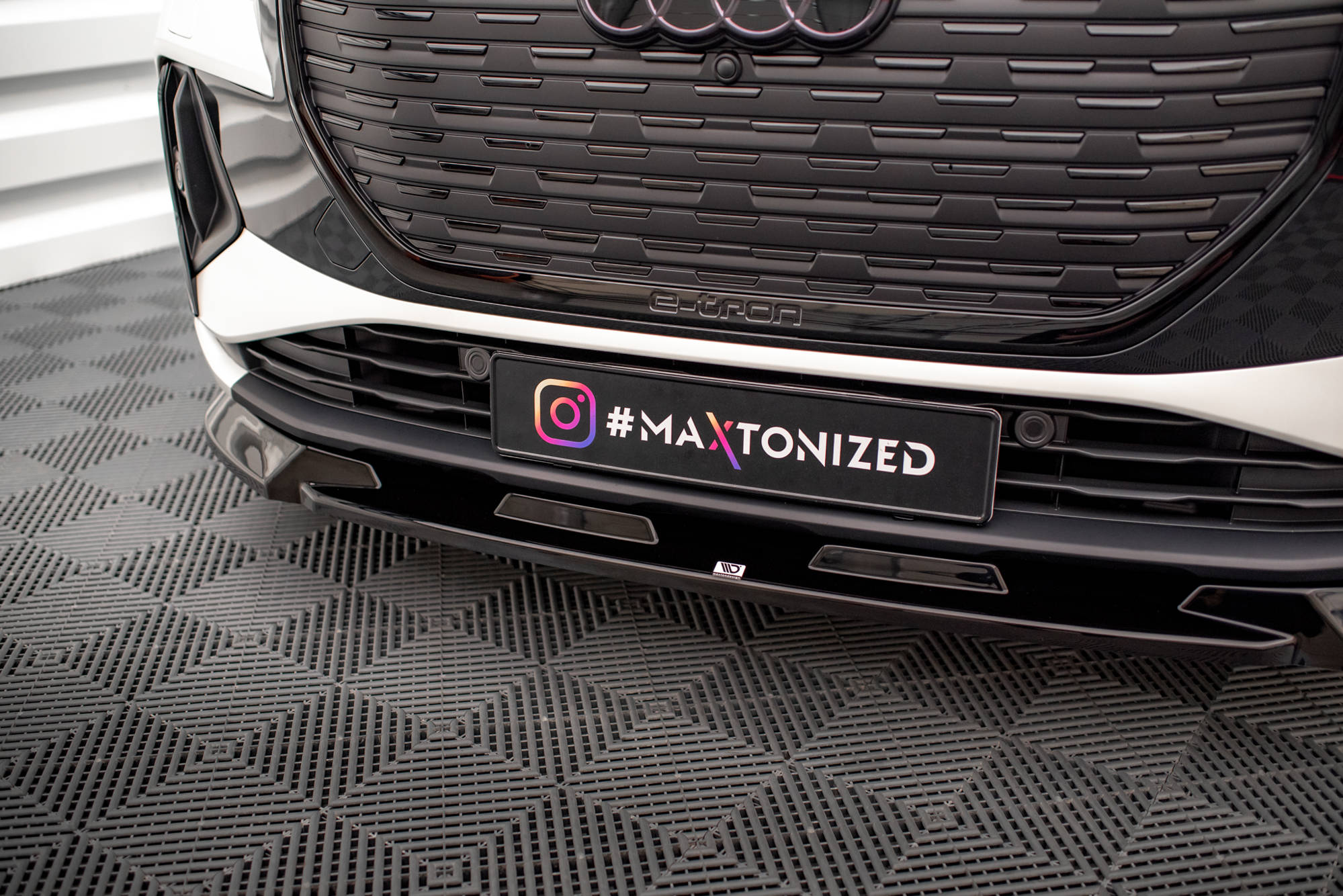 pol_po_Front-Splitter-V-1-Audi-Q4-e-tron-Sportback-S-line-Mk1-17545_3 pol_po_Front-Splitter-V-1-Audi-Q4-e-tron-Sportback-S-line-Mk1-17545_3