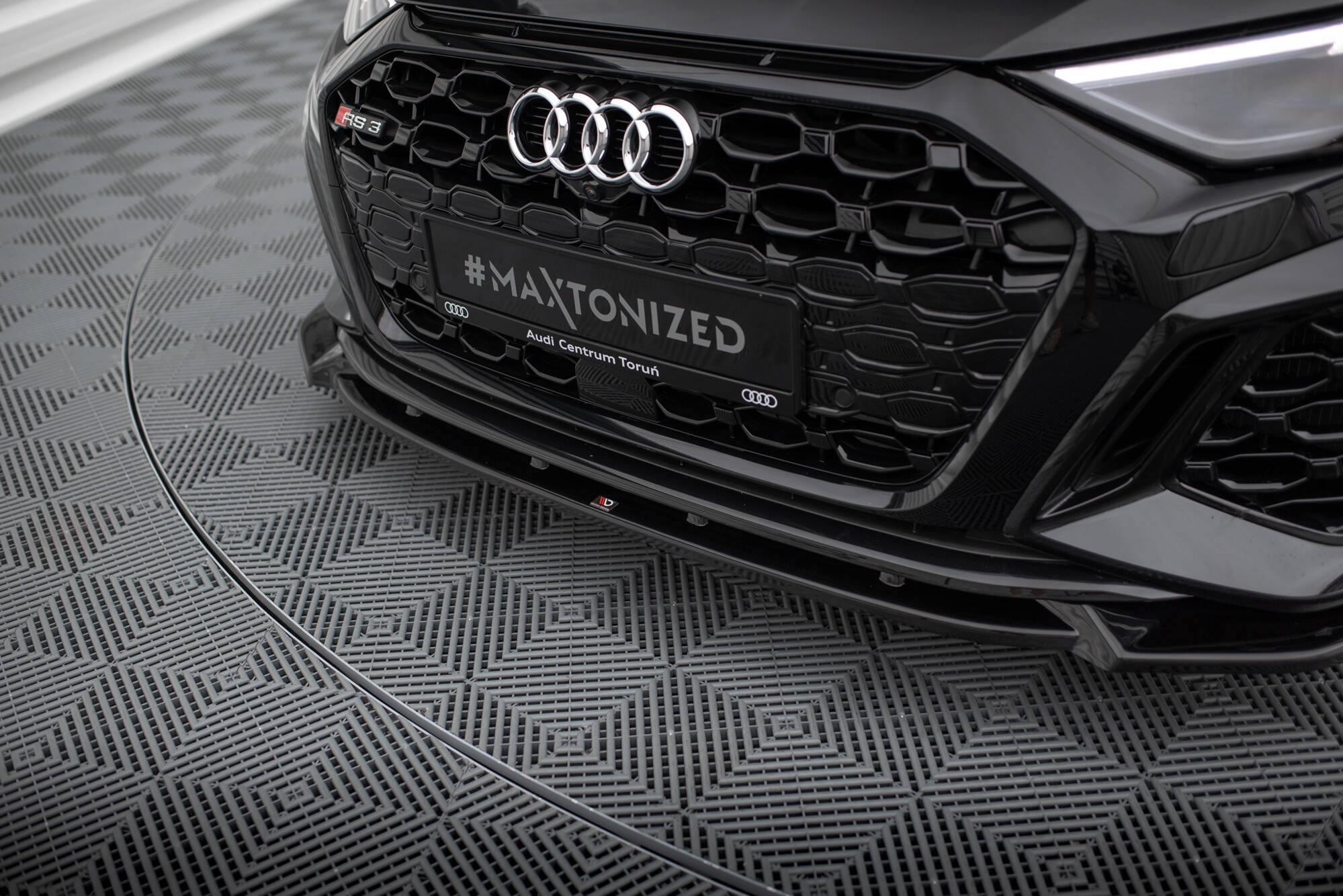 pol_po_Front-Splitter-V-1-Audi-RS3-Sportback-8Y-21875_5 pol_po_Front-Splitter-V-1-Audi-RS3-Sportback-8Y-21875_5