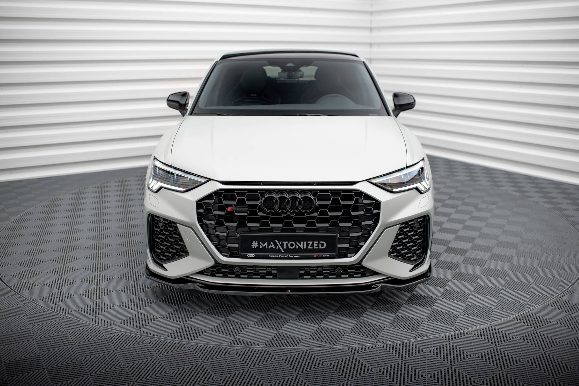 pol_po_Front-Splitter-V-1-Audi-RSQ3-Sportback-SUV-F3-10826_5 pol_po_Front-Splitter-V-1-Audi-RSQ3-Sportback-SUV-F3-10826_5