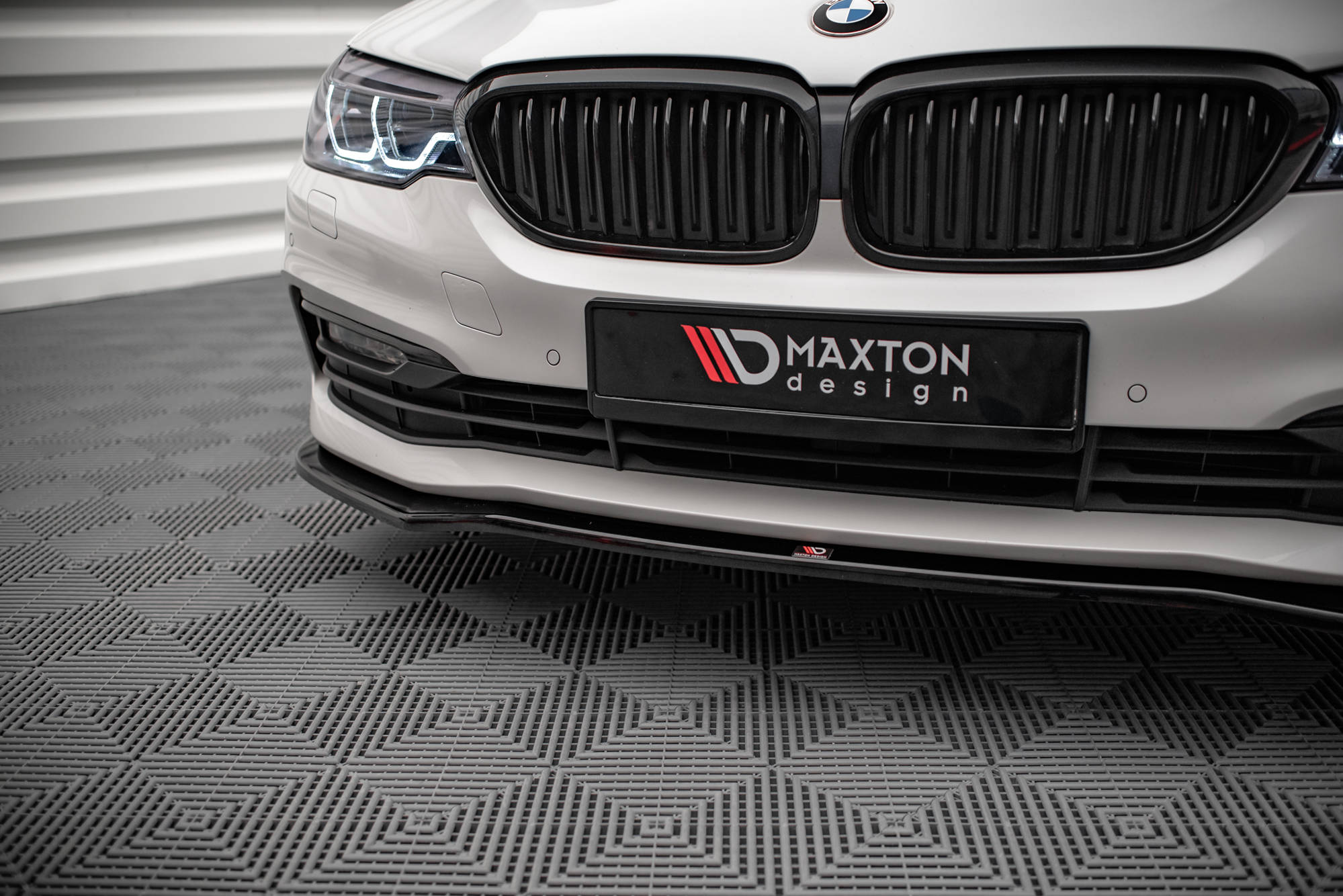 pol_po_Front-Splitter-V-1-BMW-5-G30-G31-14633_5 pol_po_Front-Splitter-V-1-BMW-5-G30-G31-14633_5