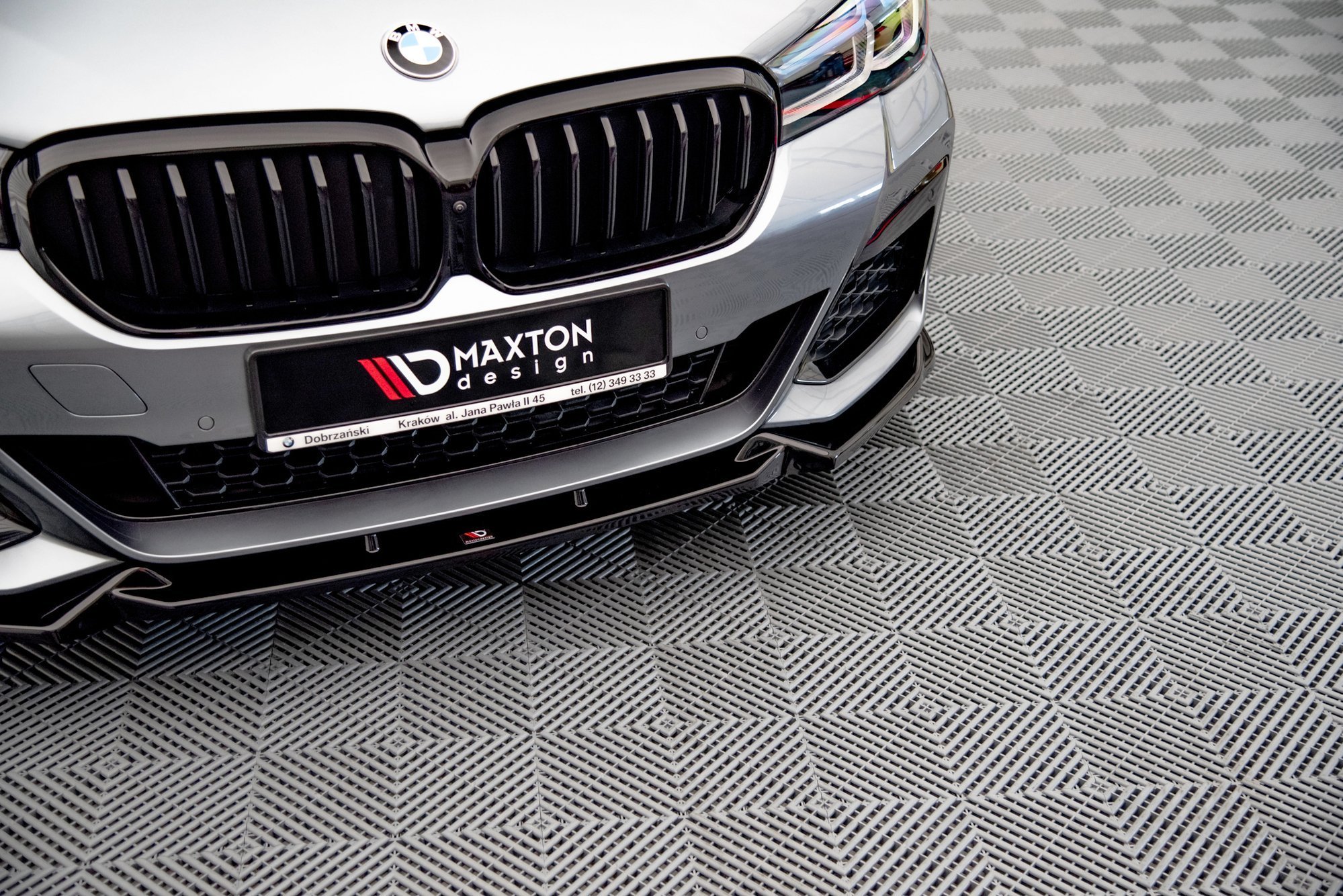pol_po_Front-Splitter-V-1-BMW-5-M-Pack-M550i-M550d-Sedan-Touring-G30-G31-Facelift-12495_5 pol_po_Front-Splitter-V-1-BMW-5-M-Pack-M550i-M550d-Sedan-Touring-G30-G31-Facelift-12495_5