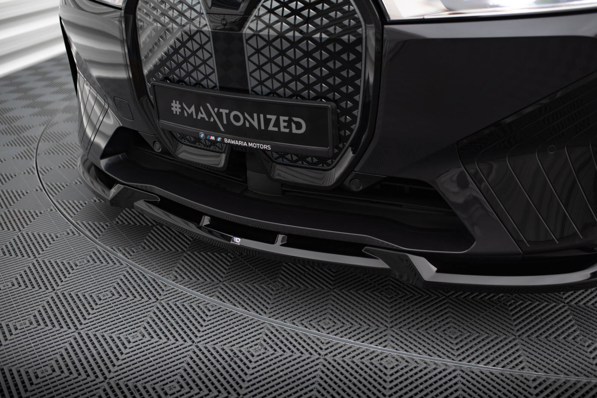 pol_po_Front-Splitter-V-1-BMW-iX-M-Pack-i20-19270_4 pol_po_Front-Splitter-V-1-BMW-iX-M-Pack-i20-19270_4