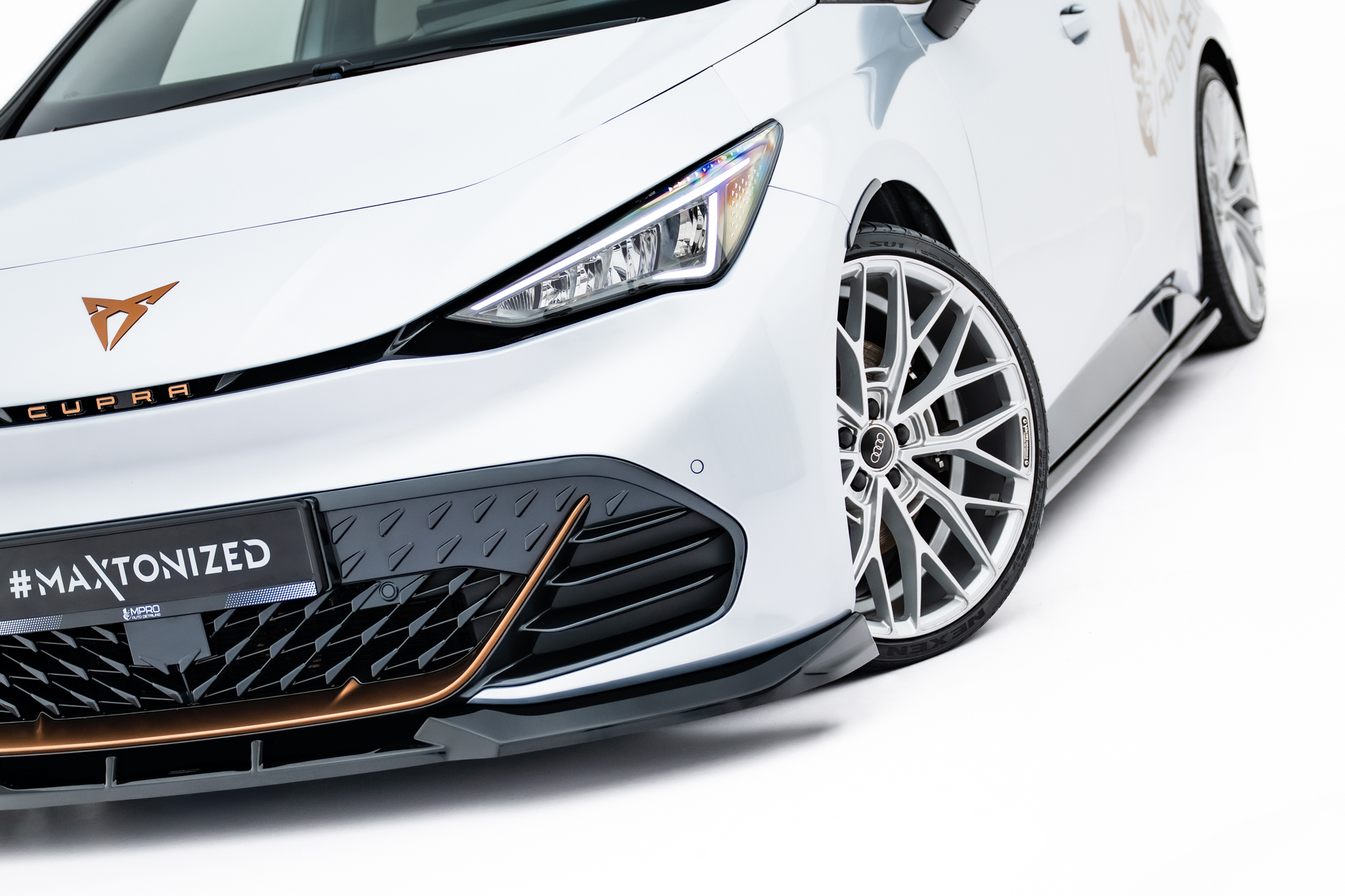 pol_po_Front-Splitter-V-1-Cupra-Born-Mk1-23562_3 pol_po_Front-Splitter-V-1-Cupra-Born-Mk1-23562_3