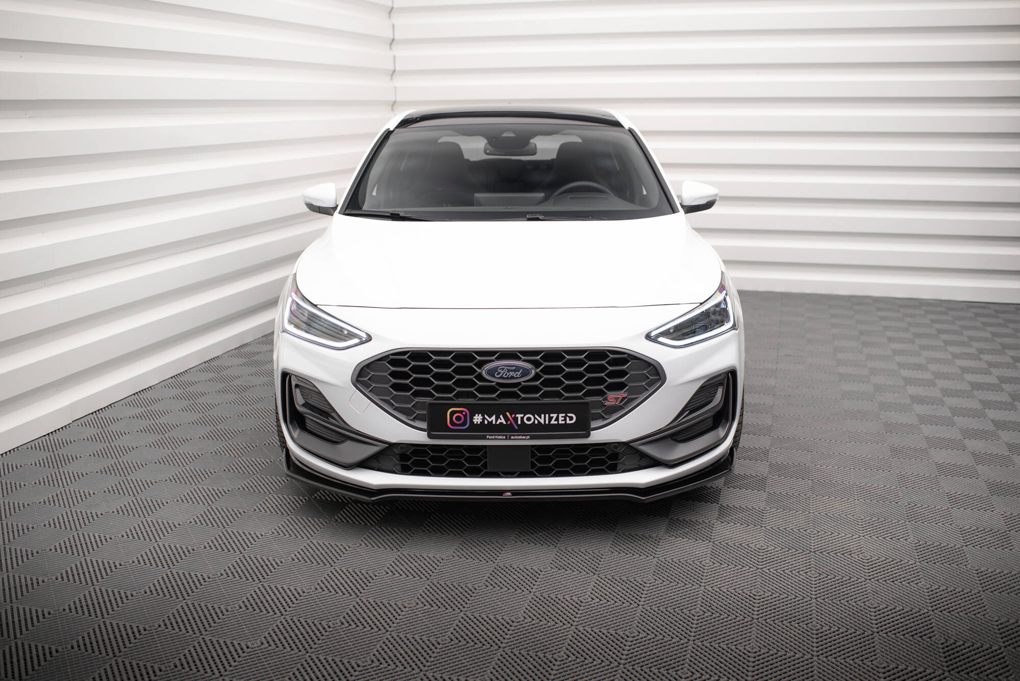 pol_po_Front-Splitter-V-1-Ford-Focus-ST-ST-Line-Mk4-Facelift-21981_2 pol_po_Front-Splitter-V-1-Ford-Focus-ST-ST-Line-Mk4-Facelift-21981_2