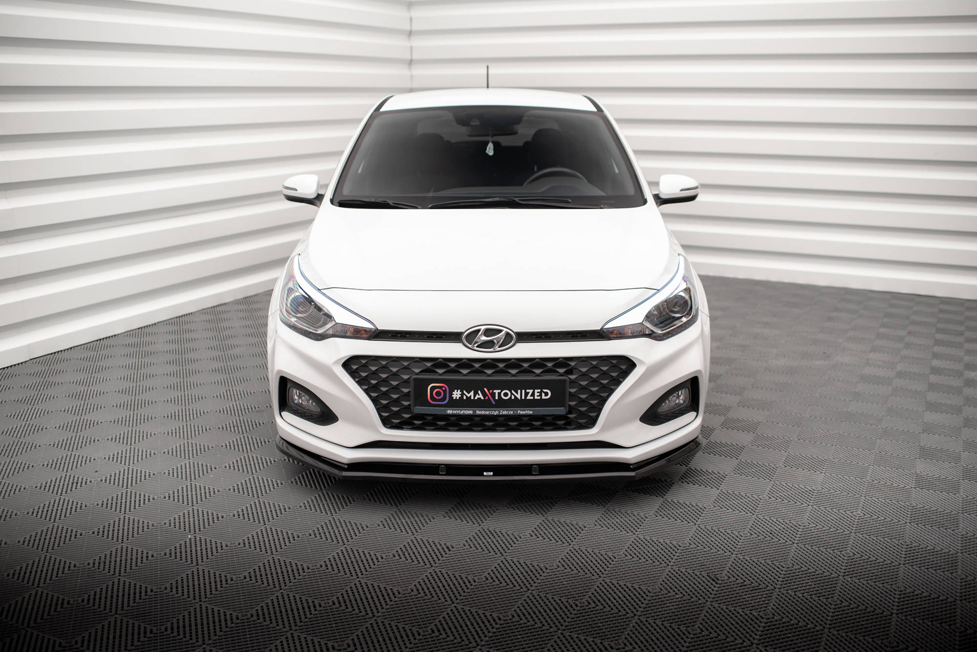 pol_po_Front-Splitter-V-1-Hyundai-I20-Mk2-Facelift-18341_2 pol_po_Front-Splitter-V-1-Hyundai-I20-Mk2-Facelift-18341_2