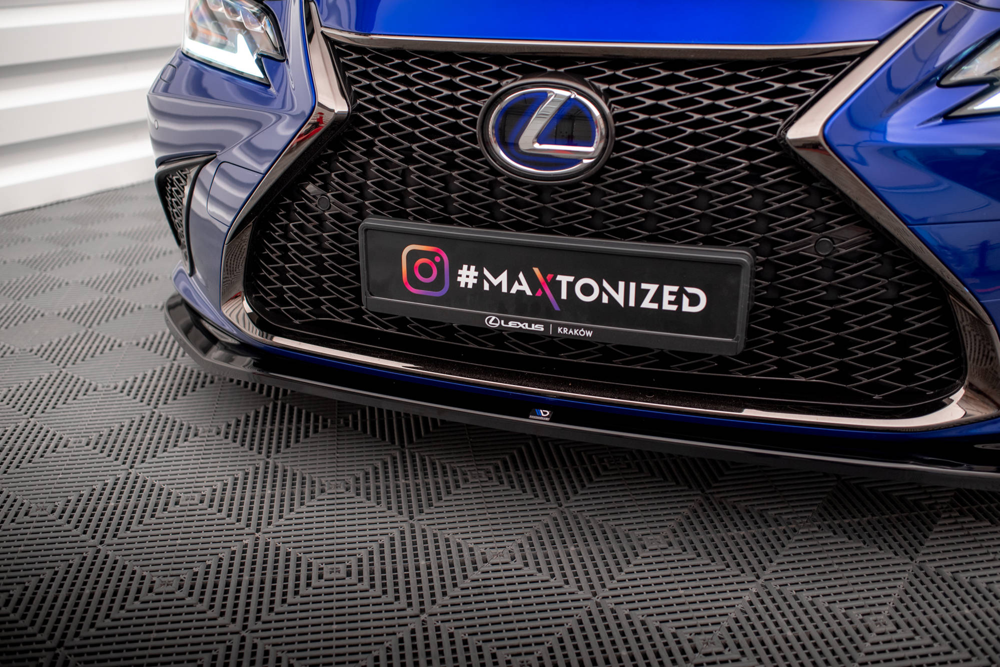 pol_po_Front-Splitter-V-1-Lexus-ES-F-Sport-Mk7-17850_5 pol_po_Front-Splitter-V-1-Lexus-ES-F-Sport-Mk7-17850_5