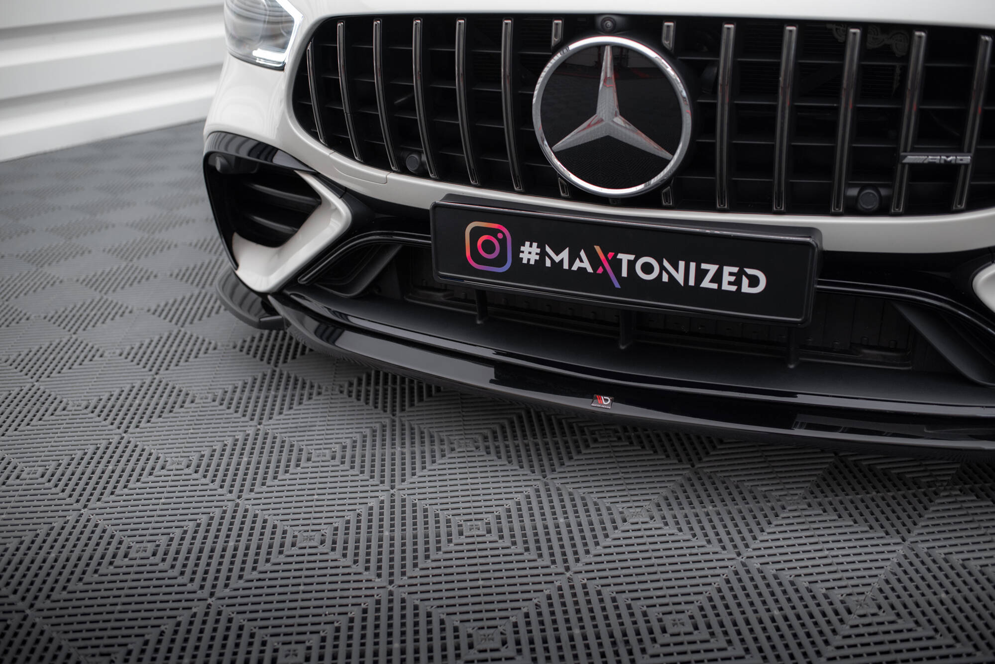 pol_po_Front-Splitter-V-1-Mercedes-AMG-GT-43-4-Door-Coupe-V8-Styling-Package-X290-19995_3 pol_po_Front-Splitter-V-1-Mercedes-AMG-GT-43-4-Door-Coupe-V8-Styling-Package-X290-19995_3