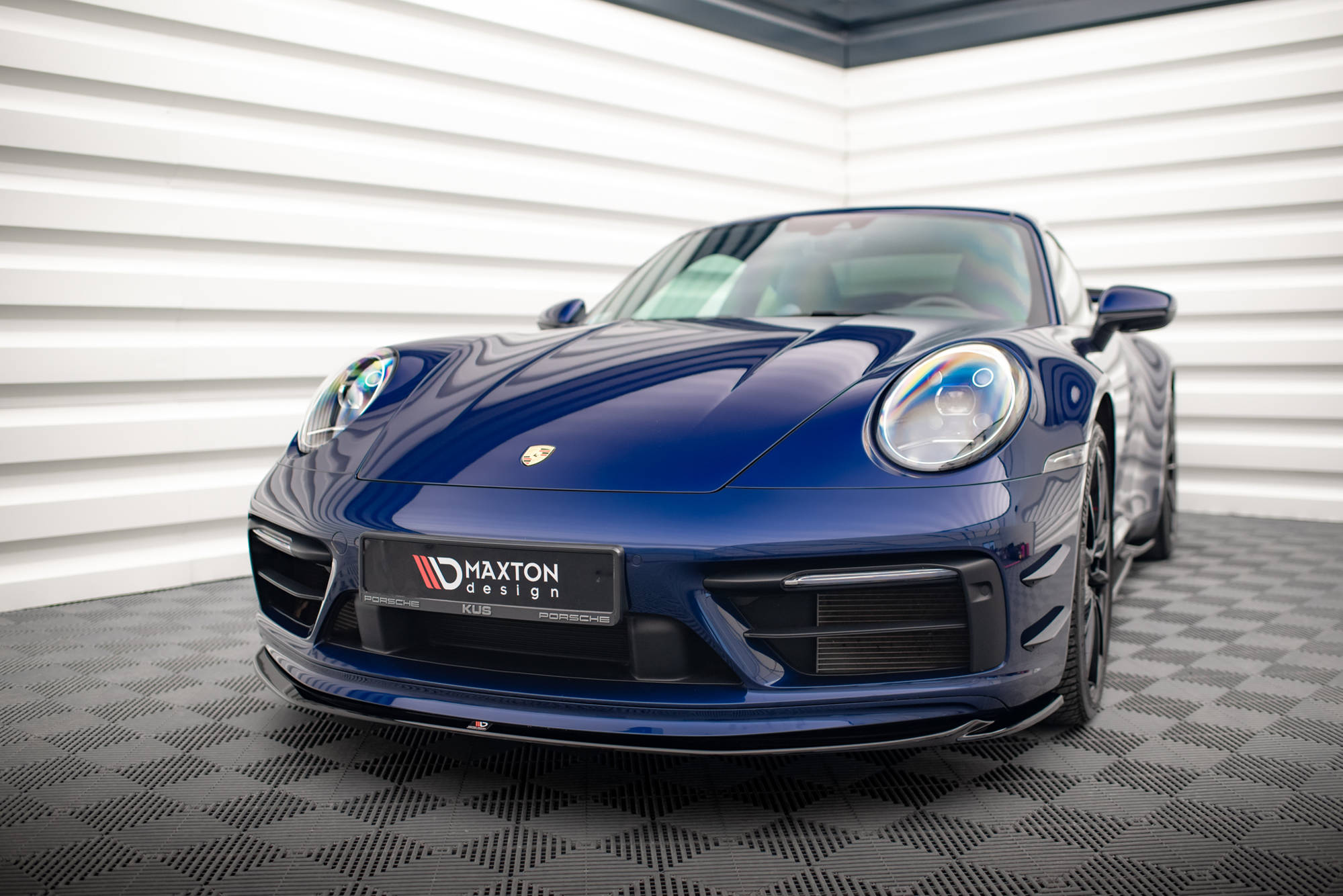 pol_po_Front-Splitter-V-1-Porsche-911-Carrera-Aero-Carrera-GTS-992-17179_7 pol_po_Front-Splitter-V-1-Porsche-911-Carrera-Aero-Carrera-GTS-992-17179_7