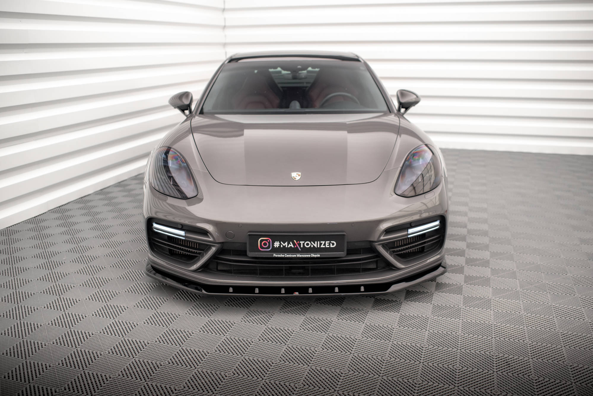 pol_po_Front-Splitter-V-1-Porsche-Panamera-Turbo-S-E-Hybrid-17248_3 pol_po_Front-Splitter-V-1-Porsche-Panamera-Turbo-S-E-Hybrid-17248_3