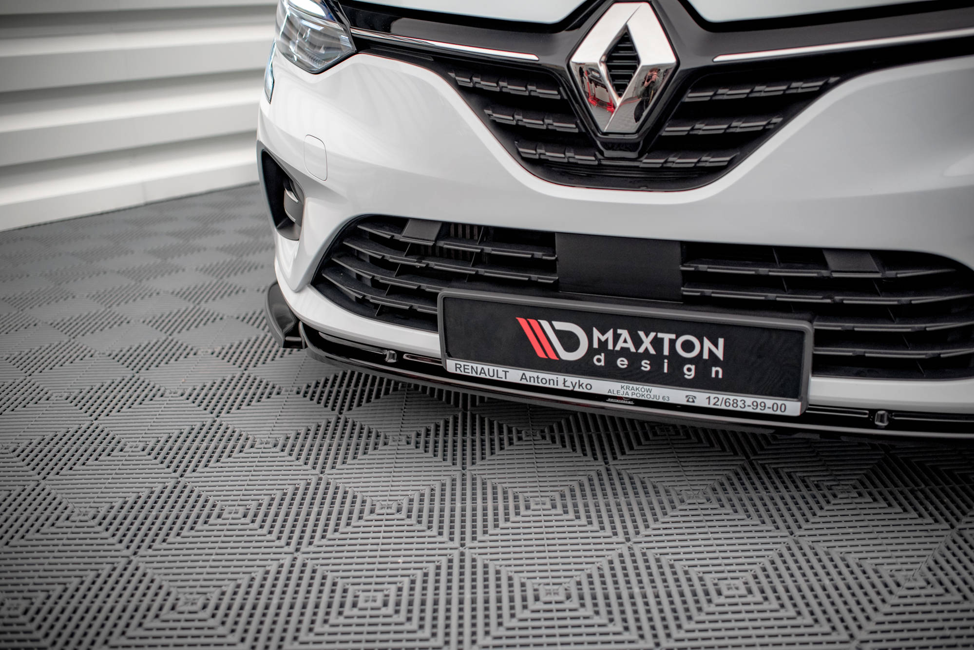 pol_po_Front-Splitter-V-1-Renault-Clio-Mk5-15354_7 pol_po_Front-Splitter-V-1-Renault-Clio-Mk5-15354_7