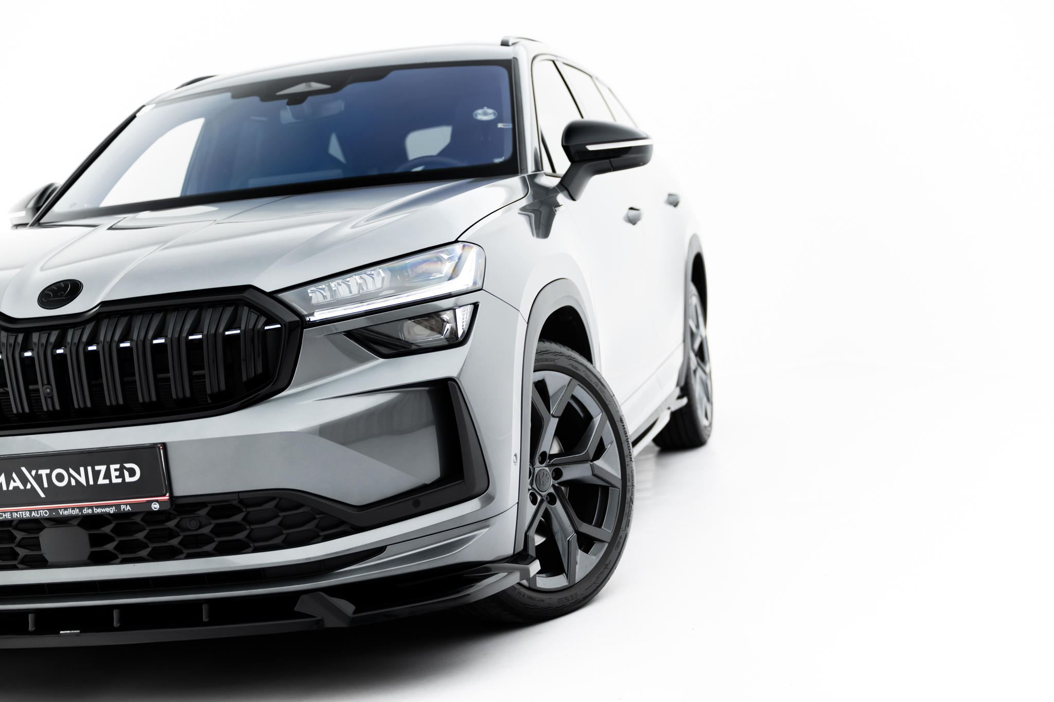 pol_po_Front-Splitter-V-1-Skoda-Kodiaq-Sportline-Mk2-23660_4 pol_po_Front-Splitter-V-1-Skoda-Kodiaq-Sportline-Mk2-23660_4