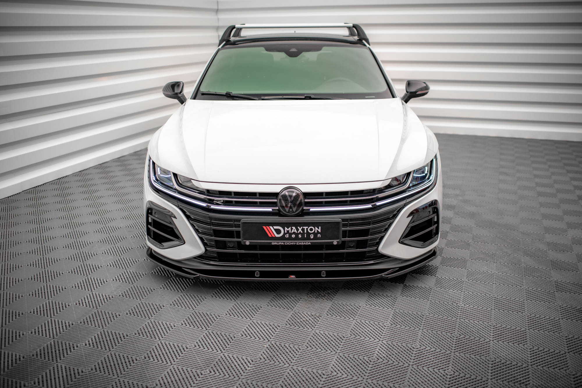 pol_po_Front-Splitter-V-1-Volkswagen-Arteon-R-Sedan-Shooting-Brake-Mk1-Facelift-14966_5 pol_po_Front-Splitter-V-1-Volkswagen-Arteon-R-Sedan-Shooting-Brake-Mk1-Facelift-14966_5