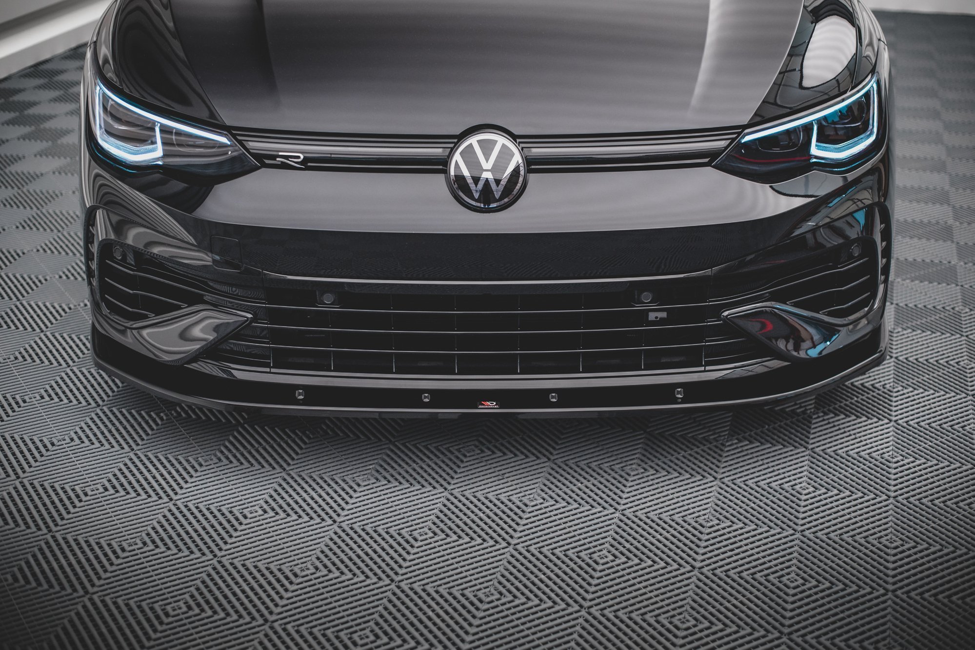 pol_po_Front-Splitter-V-1-Volkswagen-Golf-R-Hatchback-Variant-Mk8-12839_6 pol_po_Front-Splitter-V-1-Volkswagen-Golf-R-Hatchback-Variant-Mk8-12839_6