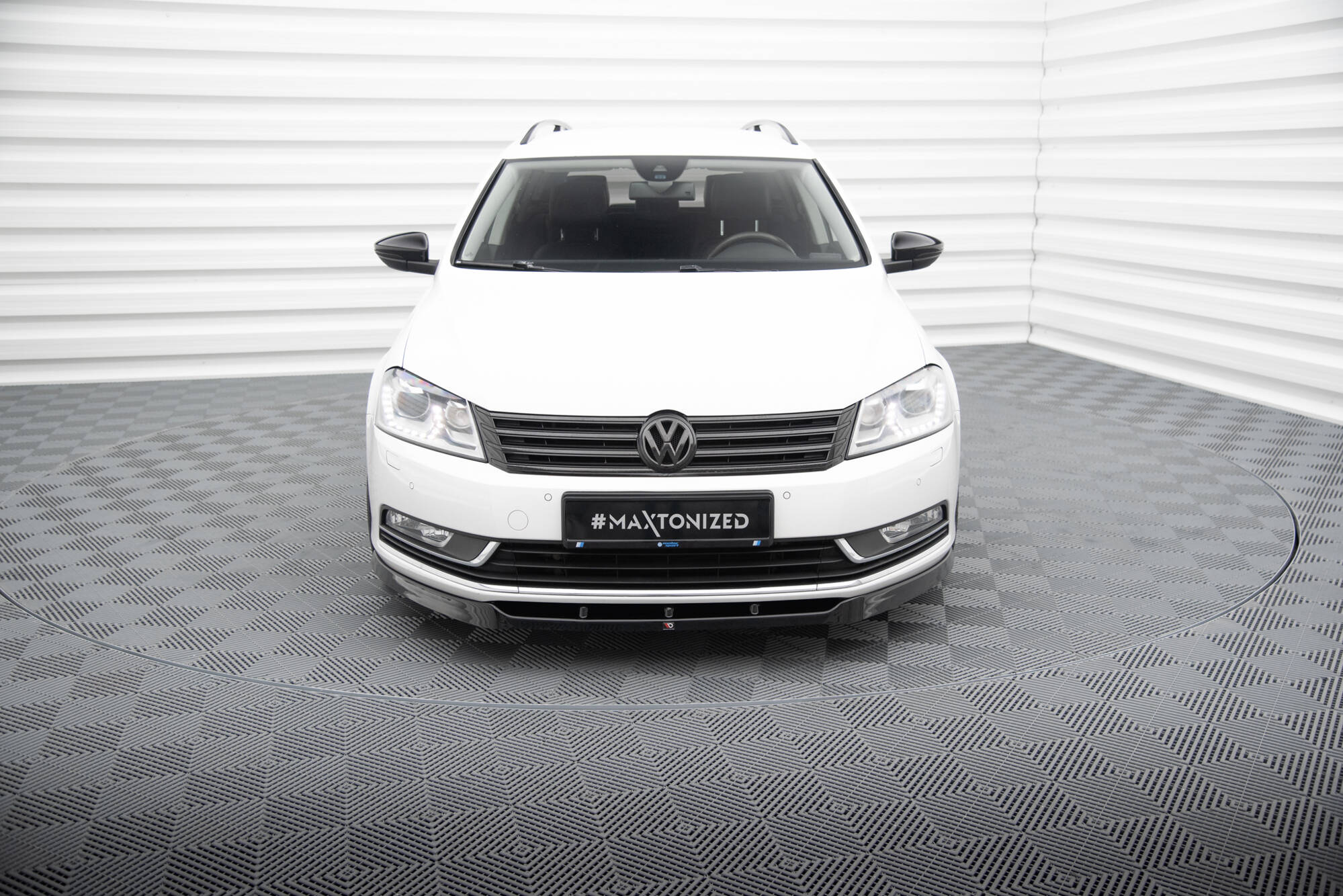 pol_po_Front-Splitter-V-1-Volkswagen-Passat-B7-20986_2 pol_po_Front-Splitter-V-1-Volkswagen-Passat-B7-20986_2
