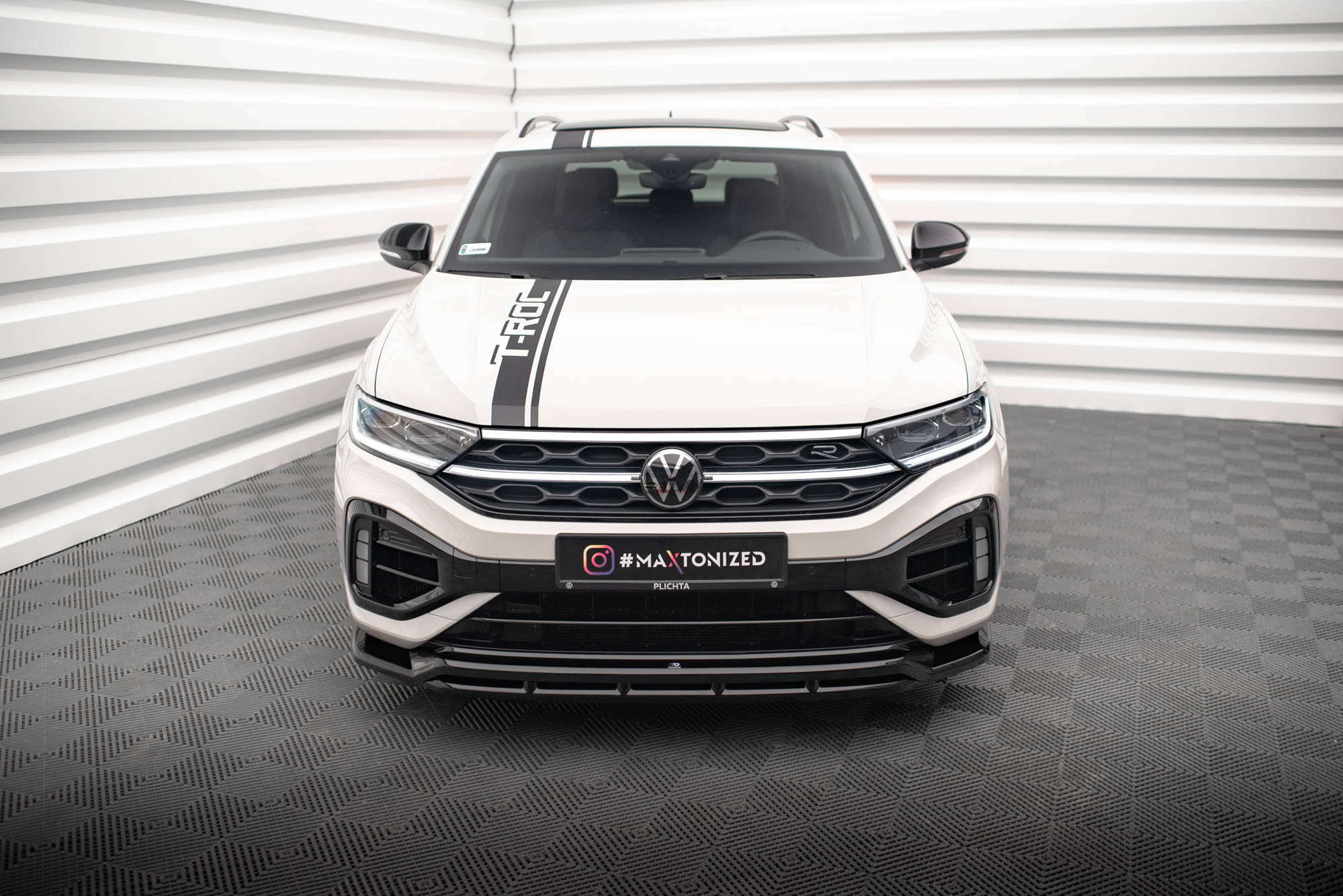 pol_po_Front-Splitter-V-1-Volkswagen-T-Roc-R-R-Line-Mk1-Facelift-18308_5 pol_po_Front-Splitter-V-1-Volkswagen-T-Roc-R-R-Line-Mk1-Facelift-18308_5