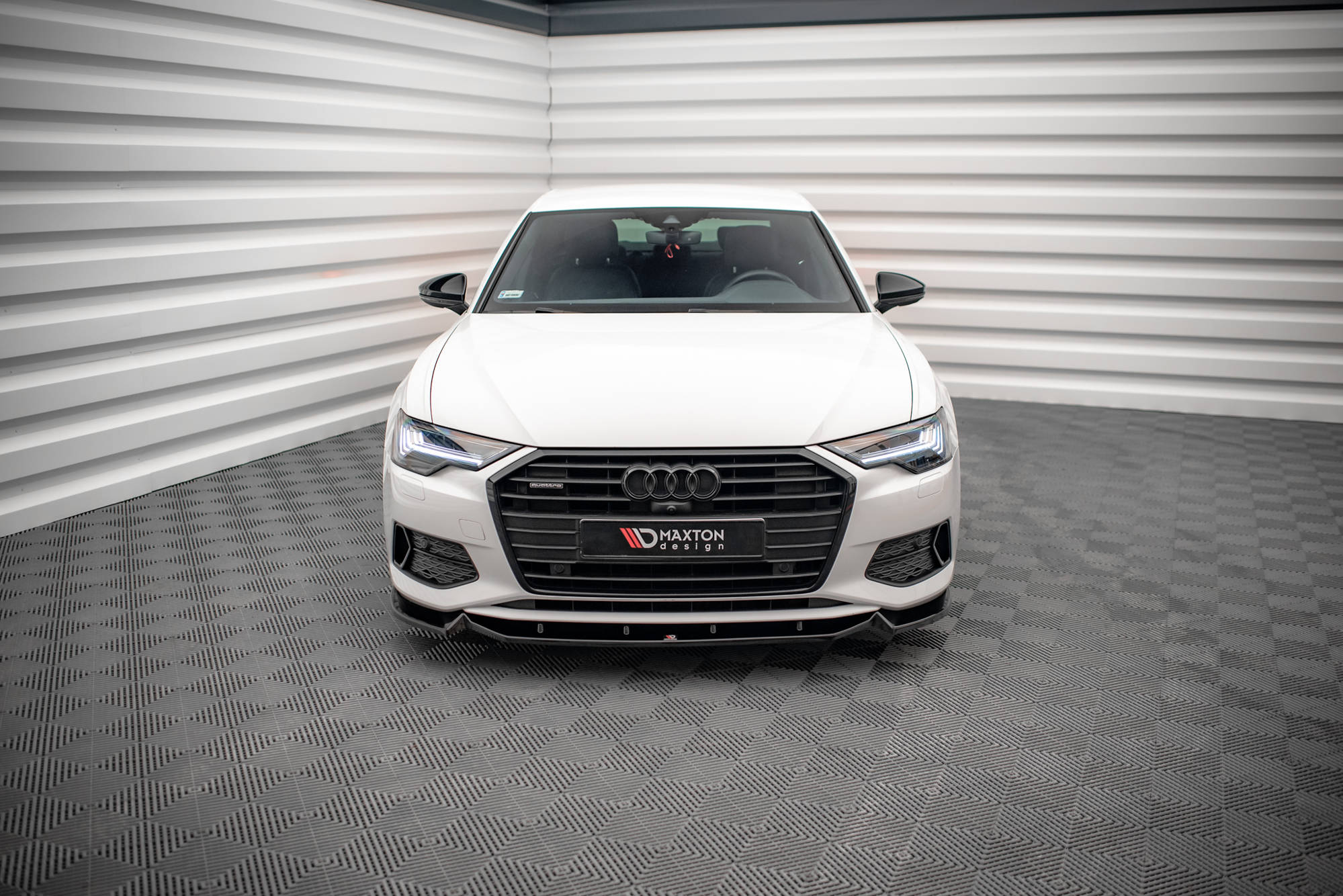 pol_po_Front-Splitter-V-2-Audi-A6-C8-16472_3 pol_po_Front-Splitter-V-2-Audi-A6-C8-16472_3