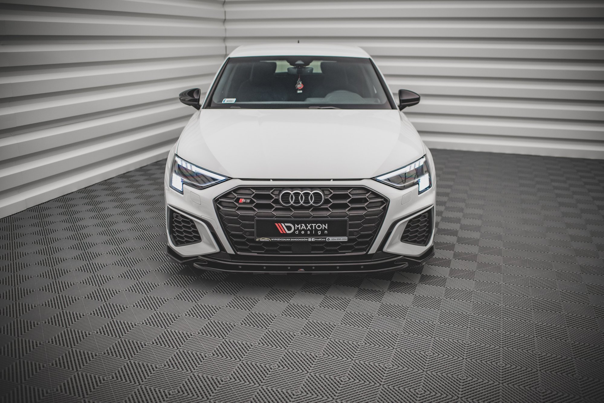 pol_po_Front-Splitter-V-2-Audi-S3-A3-S-Line-8Y-13320_3 pol_po_Front-Splitter-V-2-Audi-S3-A3-S-Line-8Y-13320_3