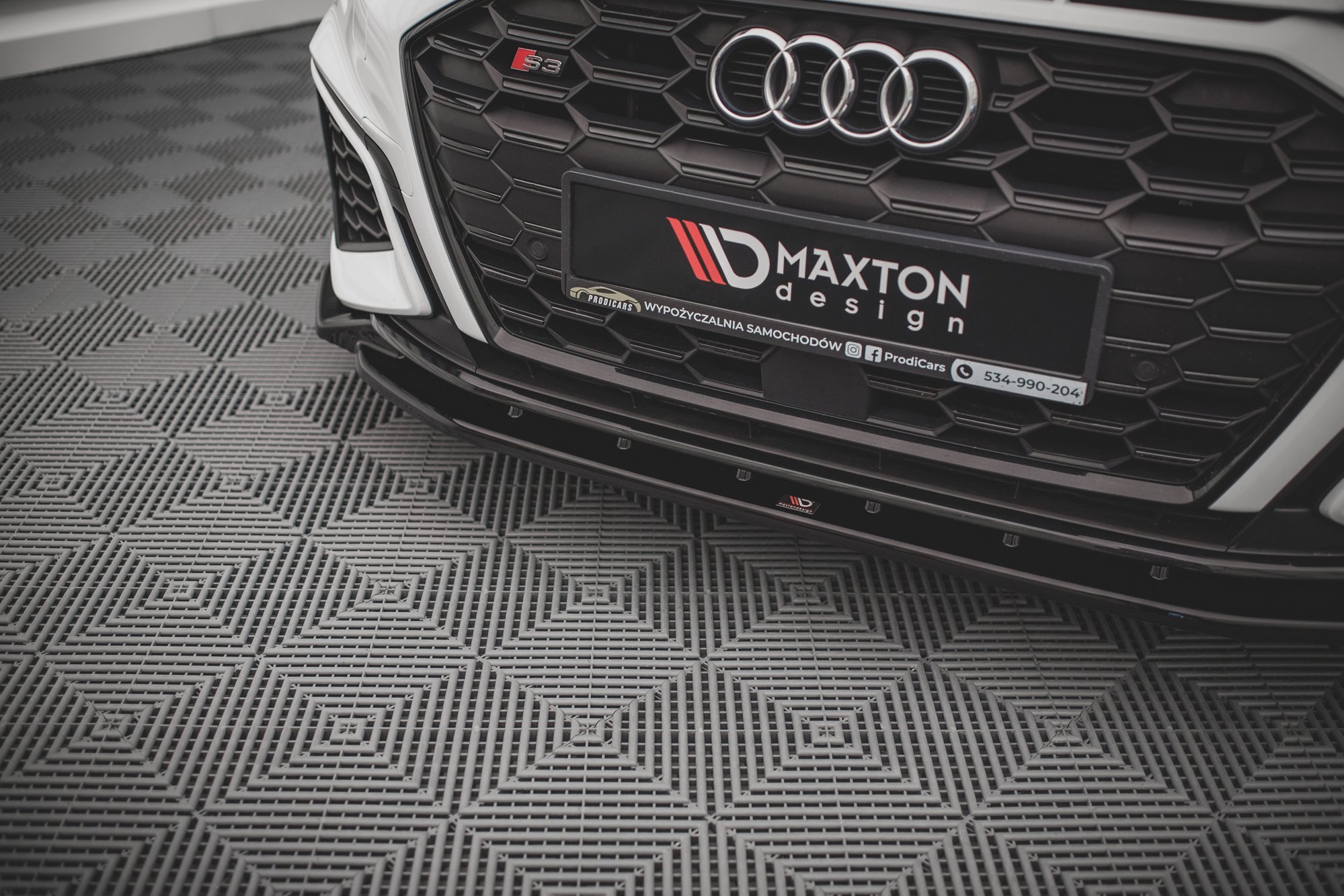pol_po_Front-Splitter-V-2-Audi-S3-A3-S-Line-8Y-13320_4 pol_po_Front-Splitter-V-2-Audi-S3-A3-S-Line-8Y-13320_4