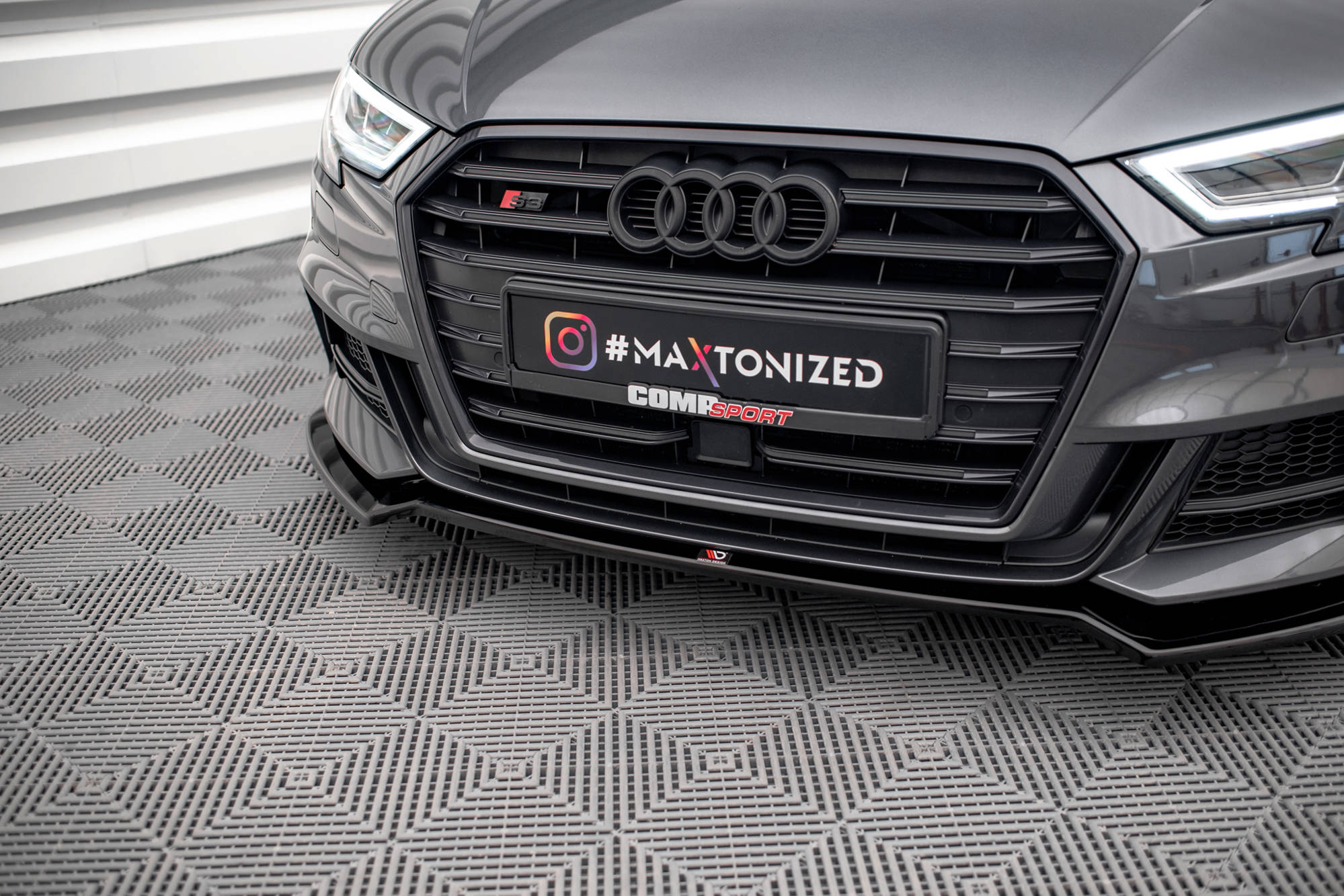 pol_po_Front-Splitter-V-2-Audi-S3-A3-S-Line-Sportback-8V-Facelift-16285_4 pol_po_Front-Splitter-V-2-Audi-S3-A3-S-Line-Sportback-8V-Facelift-16285_4