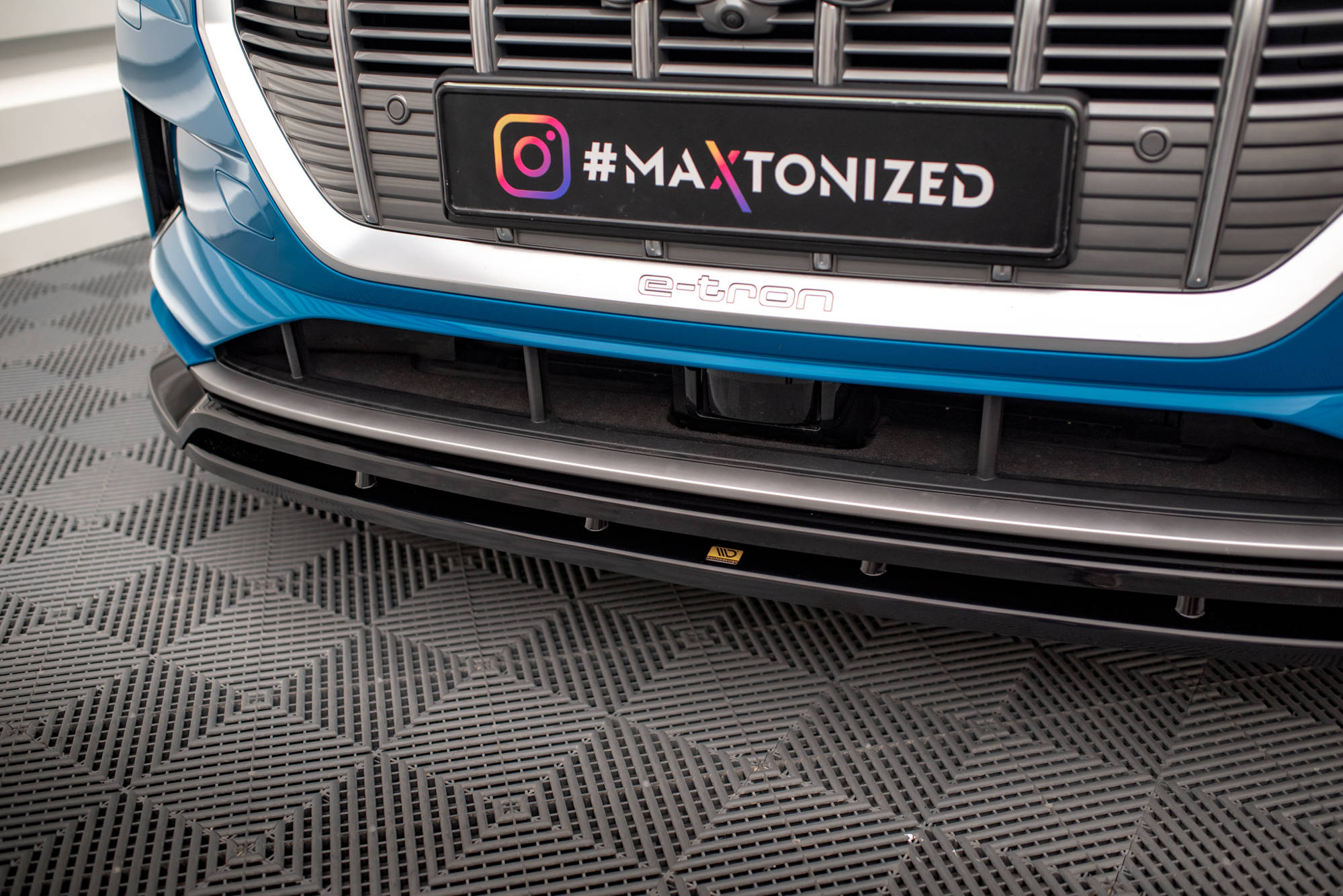 pol_po_Front-Splitter-V-2-Audi-e-tron-17529_5 pol_po_Front-Splitter-V-2-Audi-e-tron-17529_5