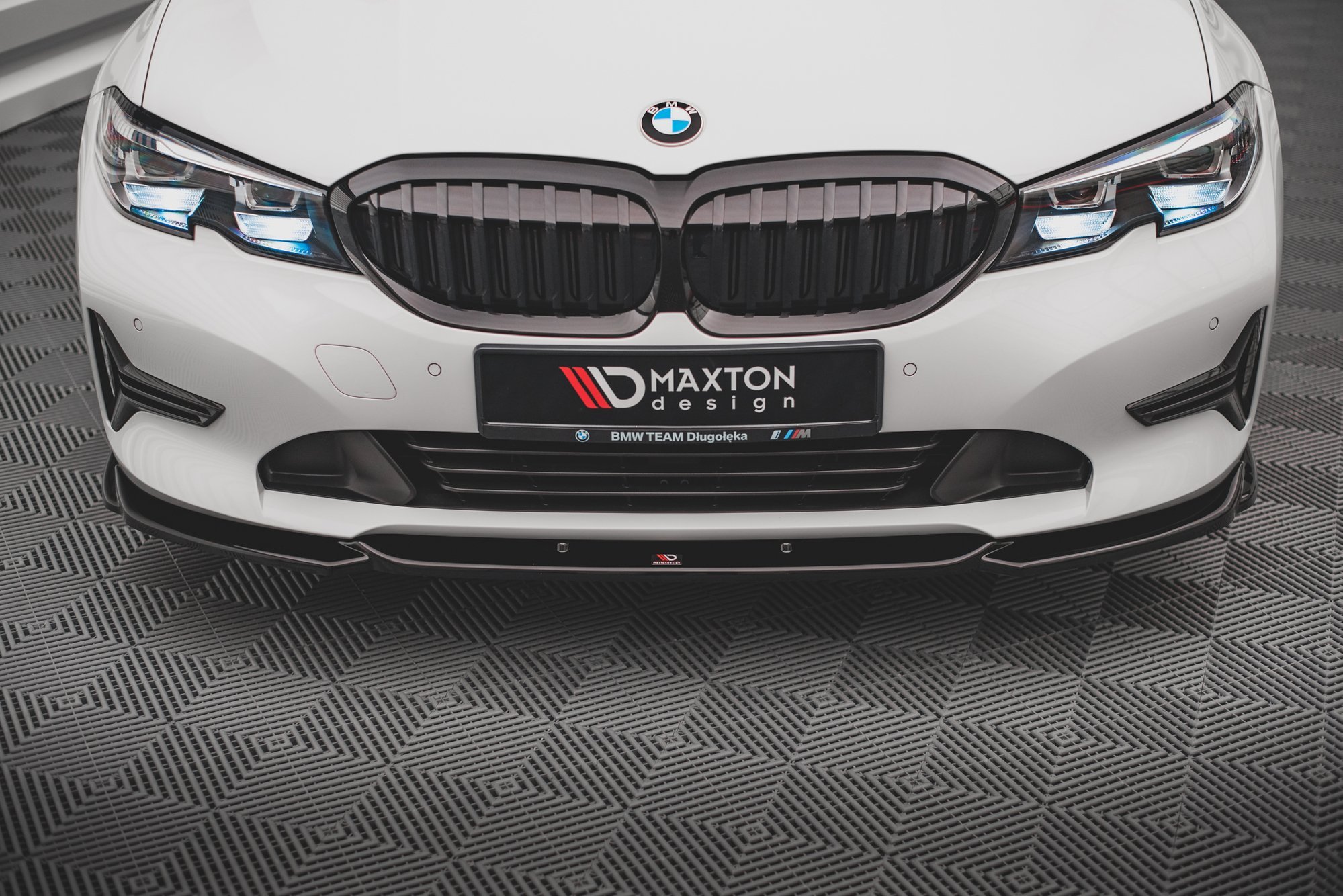 pol_po_Front-Splitter-V-2-BMW-3-G20-G21-13385_3 pol_po_Front-Splitter-V-2-BMW-3-G20-G21-13385_3