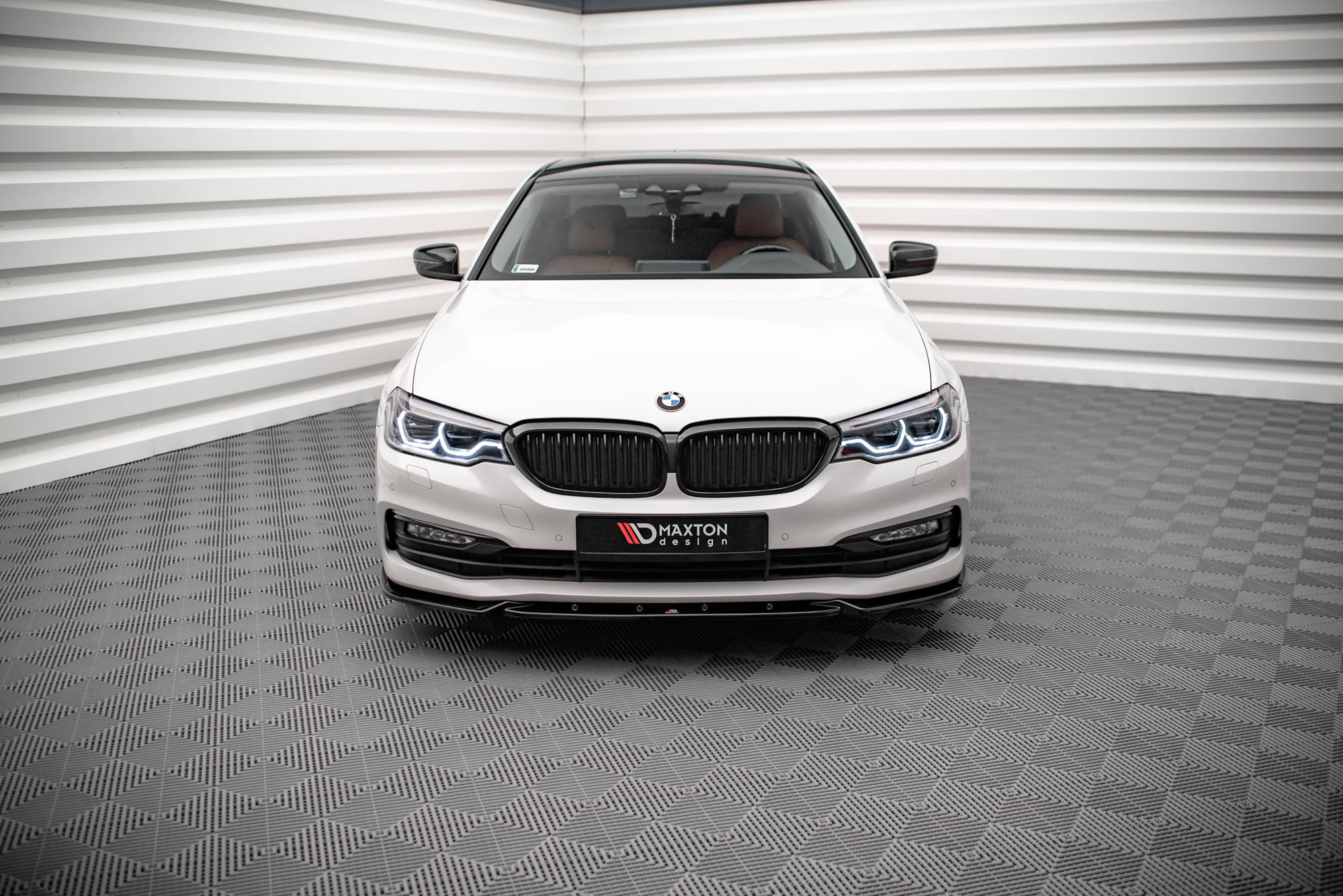 pol_po_Front-Splitter-V-2-BMW-5-G30-G31-14637_3 pol_po_Front-Splitter-V-2-BMW-5-G30-G31-14637_3