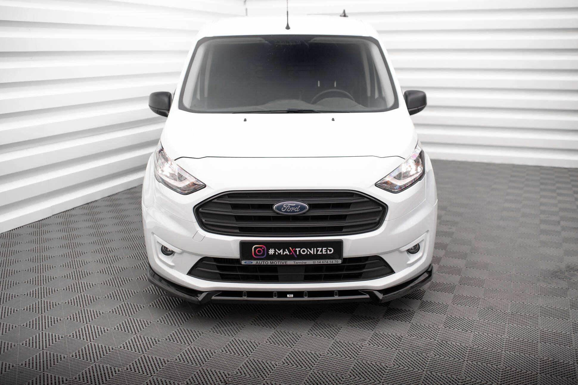 pol_po_Front-Splitter-V-2-Ford-Transit-Connect-Mk2-Facelift-20115_5 pol_po_Front-Splitter-V-2-Ford-Transit-Connect-Mk2-Facelift-20115_5