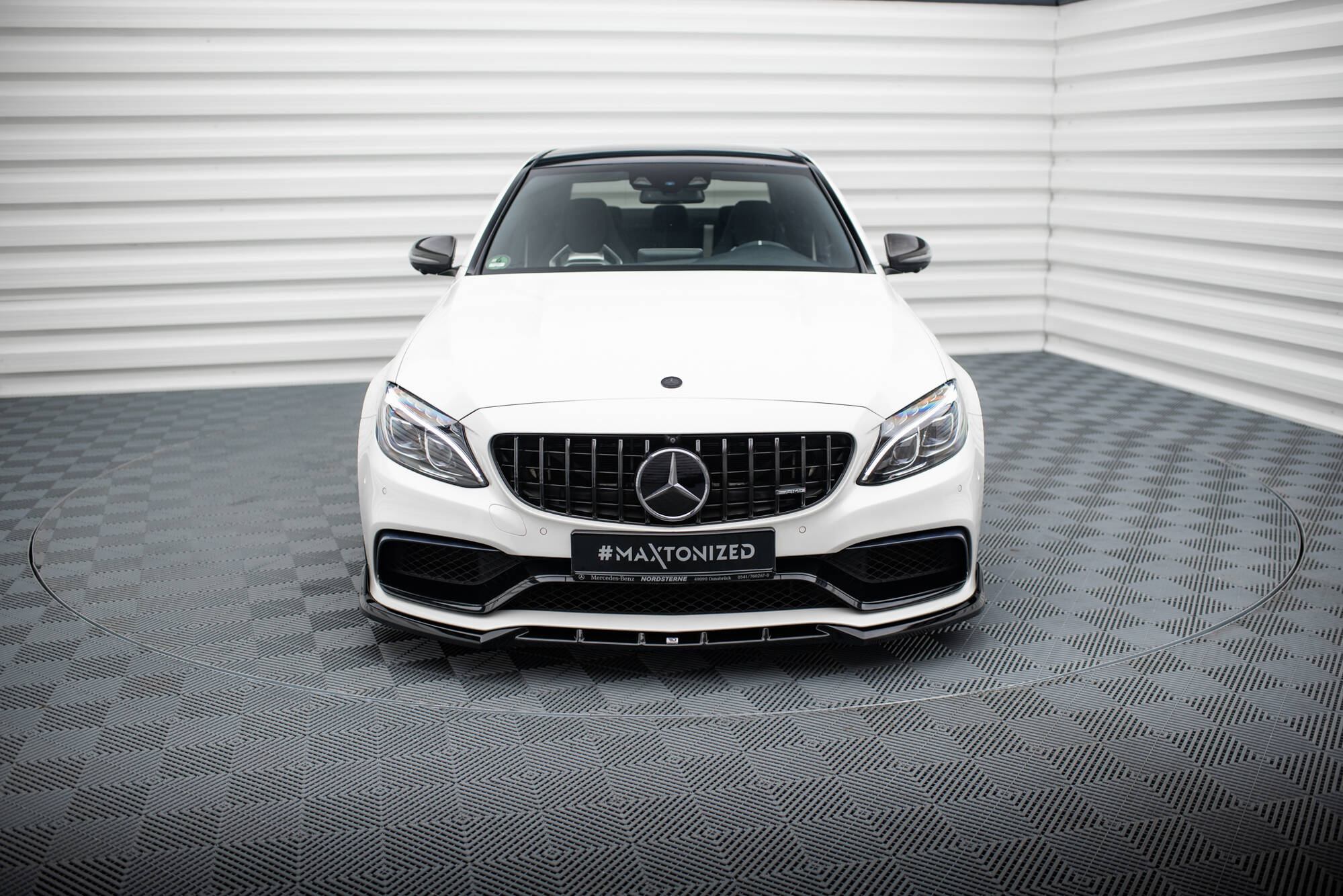 pol_po_Front-Splitter-V-2-Mercedes-AMG-C63-Sedan-Estate-W205-S205-20578_4 pol_po_Front-Splitter-V-2-Mercedes-AMG-C63-Sedan-Estate-W205-S205-20578_4