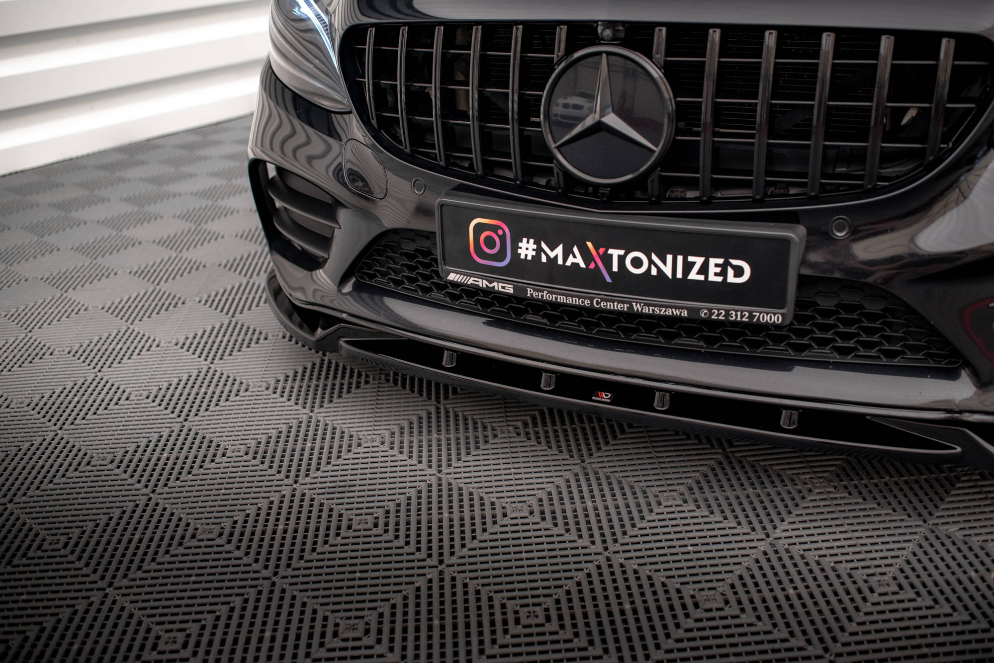 pol_po_Front-Splitter-V-2-Mercedes-Benz-C-AMG-Line-Sedan-Coupe-Estate-W205-C205-S205-Facelift-17866_4 pol_po_Front-Splitter-V-2-Mercedes-Benz-C-AMG-Line-Sedan-Coupe-Estate-W205-C205-S205-Facelift-17866_4