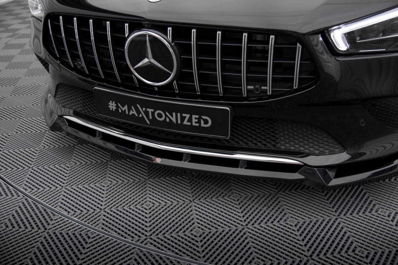 pol_po_Front-Splitter-V-2-Mercedes-Benz-CLA-C118-19357_4 pol_po_Front-Splitter-V-2-Mercedes-Benz-CLA-C118-19357_4