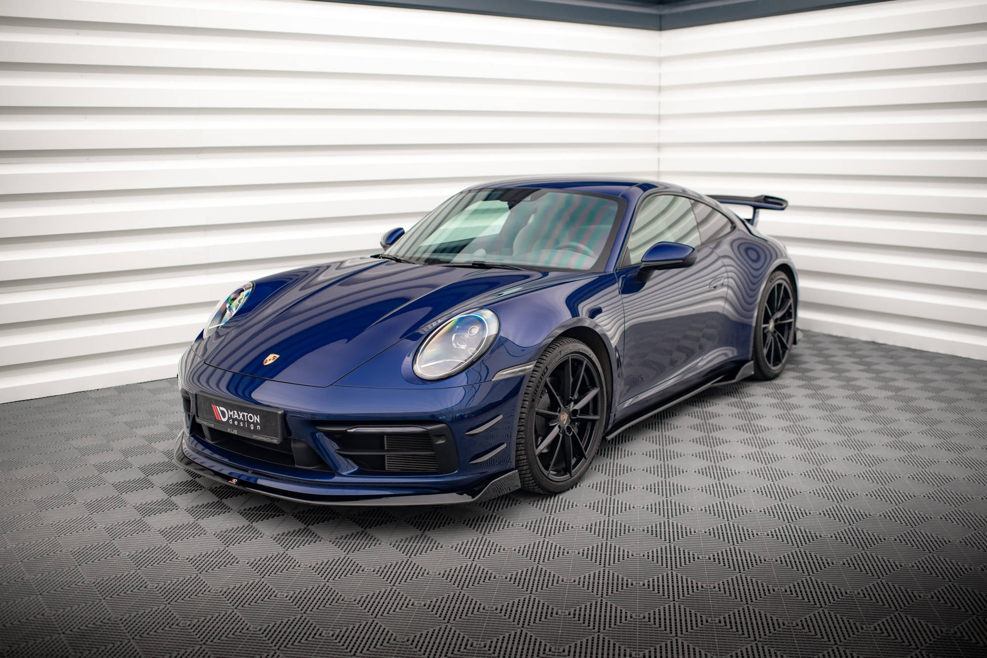 pol_po_Front-Splitter-V-2-Porsche-911-Carrera-Aero-Carrera-GTS-992-17183_9 pol_po_Front-Splitter-V-2-Porsche-911-Carrera-Aero-Carrera-GTS-992-17183_9