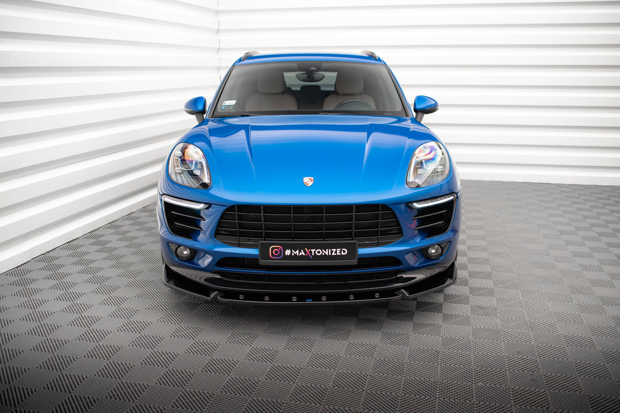 pol_po_Front-Splitter-V-2-Porsche-Macan-Mk1-17284_5 pol_po_Front-Splitter-V-2-Porsche-Macan-Mk1-17284_5