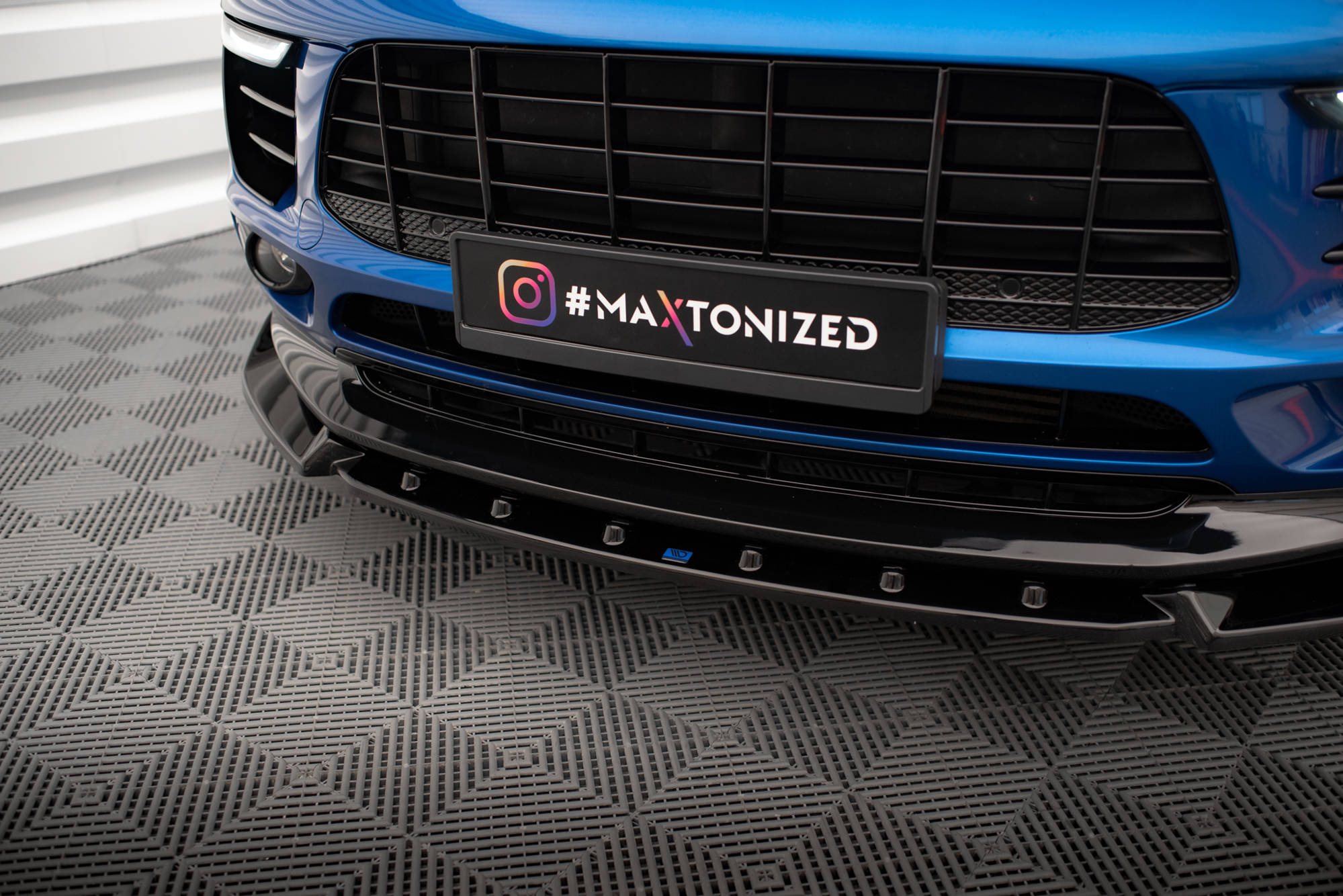 pol_po_Front-Splitter-V-2-Porsche-Macan-Mk1-17284_6 pol_po_Front-Splitter-V-2-Porsche-Macan-Mk1-17284_6