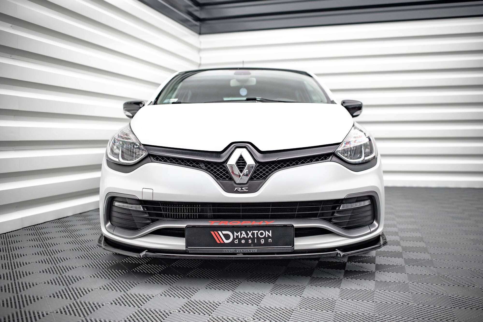 pol_po_Front-Splitter-V-2-Renault-Clio-RS-Mk4-19314_6 pol_po_Front-Splitter-V-2-Renault-Clio-RS-Mk4-19314_6