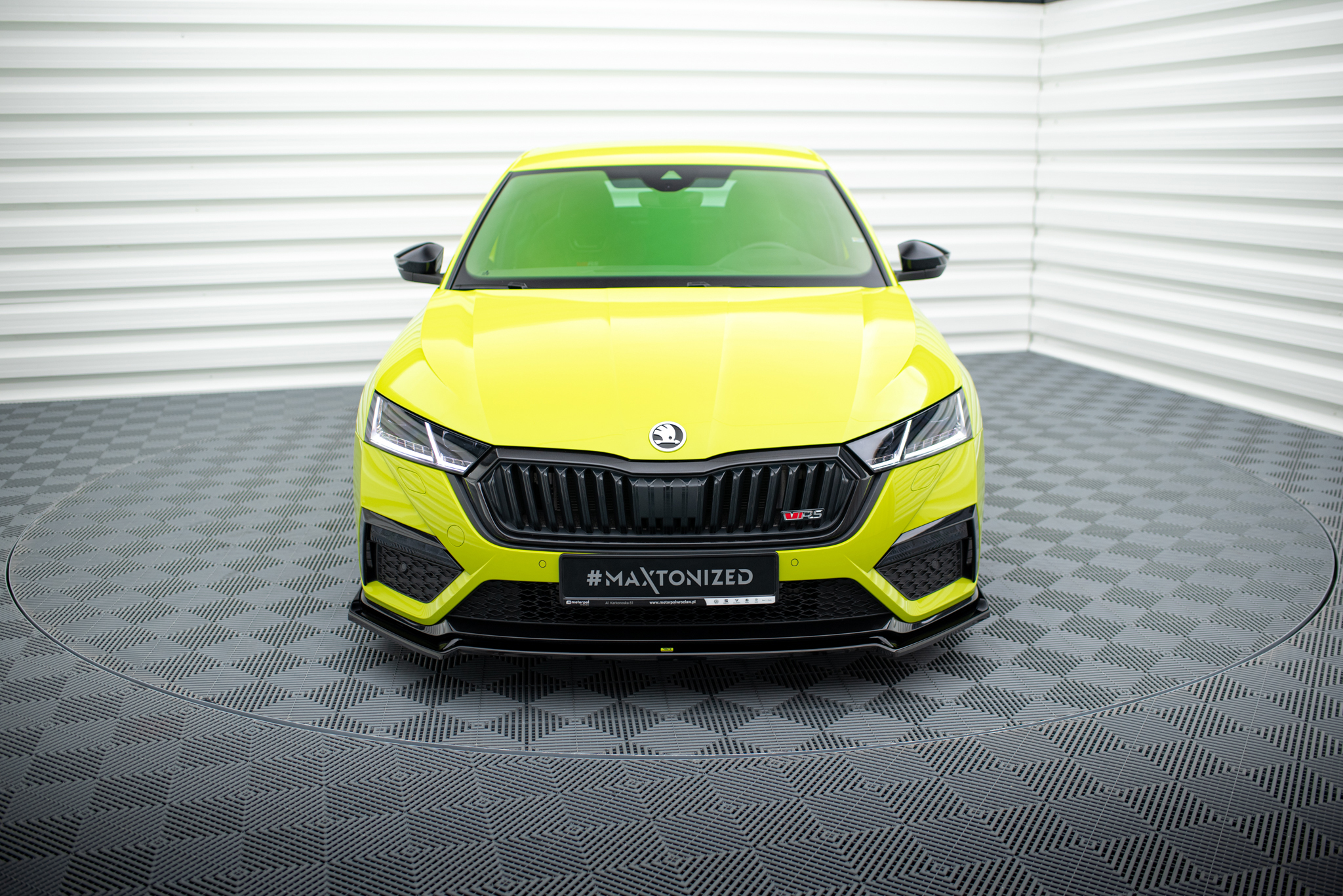 pol_po_Front-Splitter-V-2-Skoda-Octavia-RS-Mk4-12266_2 pol_po_Front-Splitter-V-2-Skoda-Octavia-RS-Mk4-12266_2