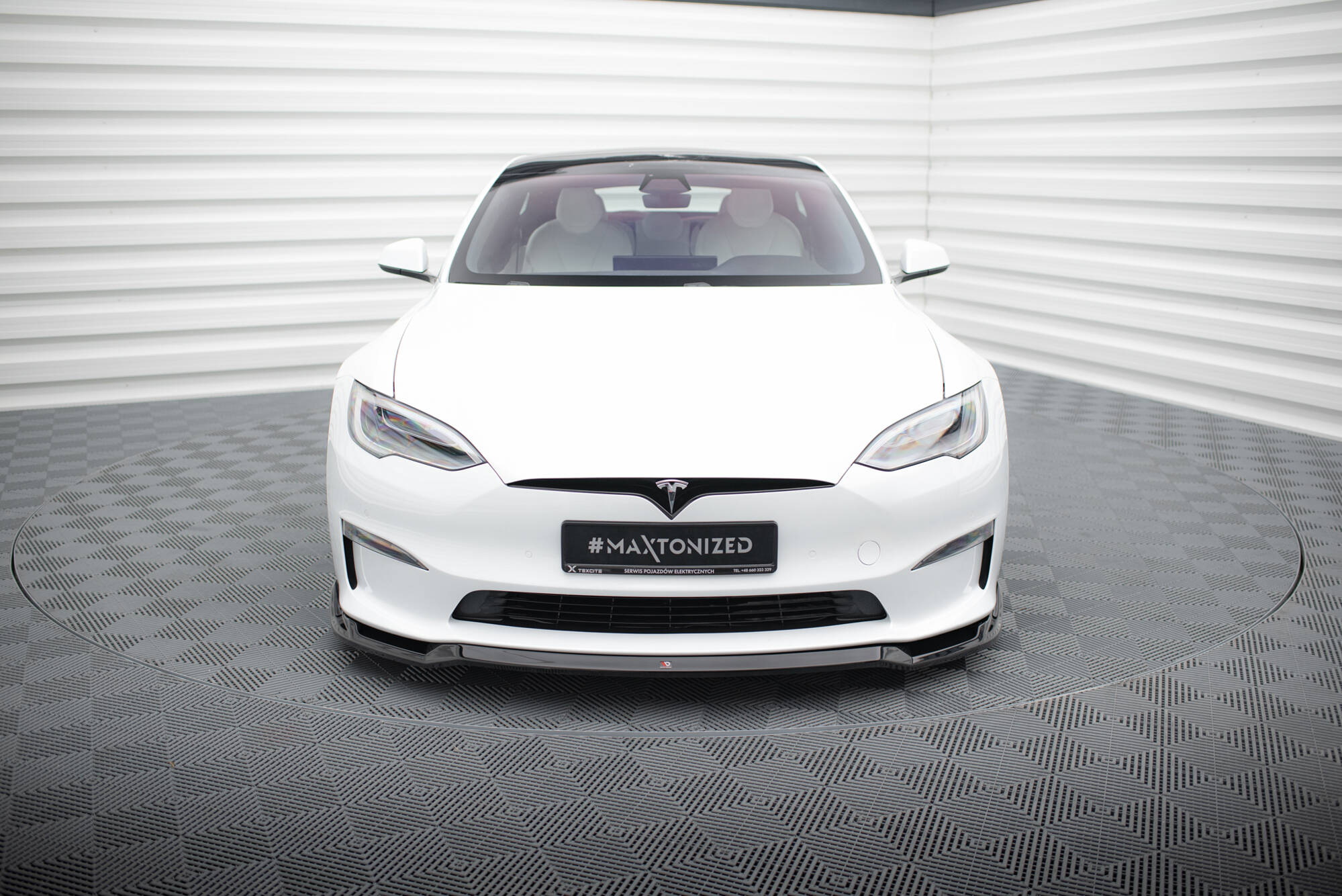 pol_po_Front-Splitter-V-2-Tesla-Model-S-Plaid-Mk1-Facelift-20513_2 pol_po_Front-Splitter-V-2-Tesla-Model-S-Plaid-Mk1-Facelift-20513_2