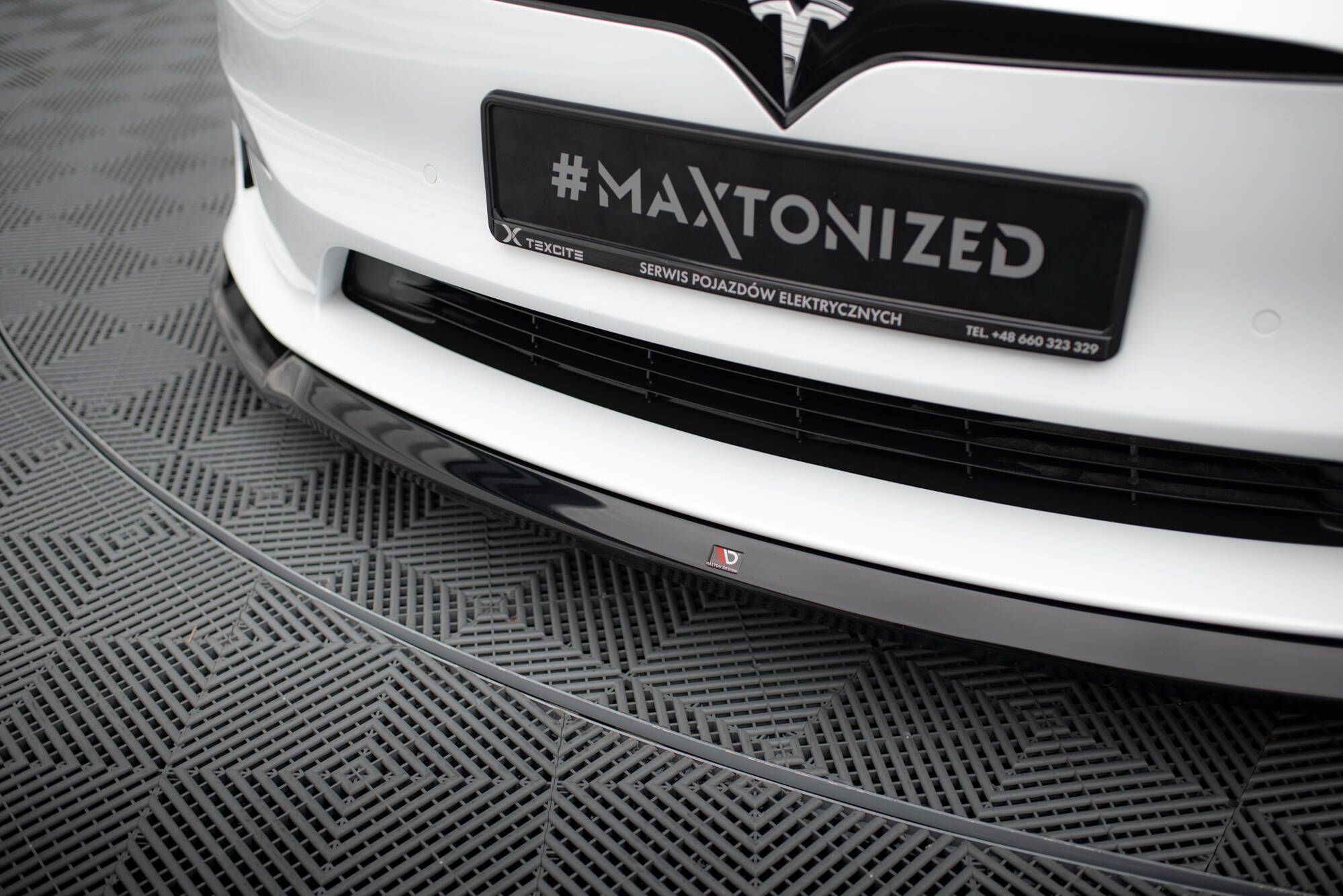 pol_po_Front-Splitter-V-2-Tesla-Model-S-Plaid-Mk1-Facelift-20513_4 pol_po_Front-Splitter-V-2-Tesla-Model-S-Plaid-Mk1-Facelift-20513_4